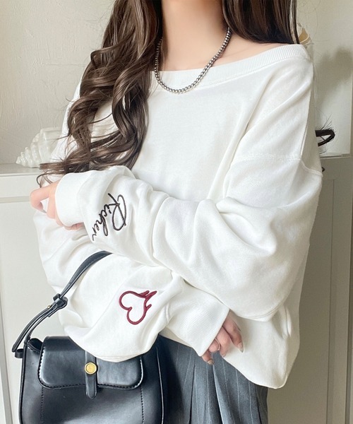 日本🇯🇵連線 Classical Elf 塗鴉刺繡露肩超大運動衫 刺繡 運動衫 露肩 平口 休閒 長袖 5色(任買兩件711免運)/預購