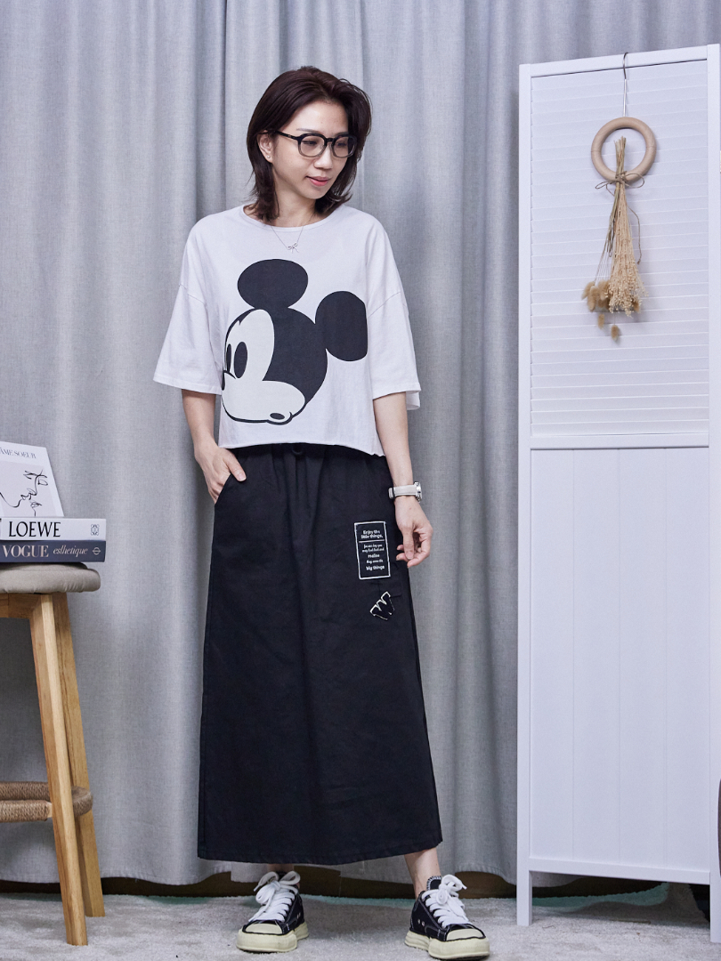 輕鬆剪裁，讓妳舒適中依然有型的休閒裙(正韓)