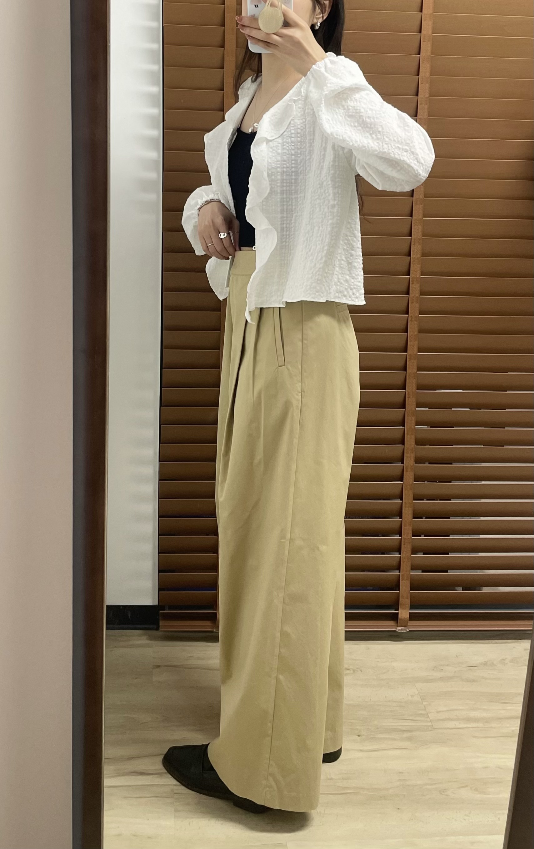 #228N574 Cool day, 闊直筒前褶扯布褲