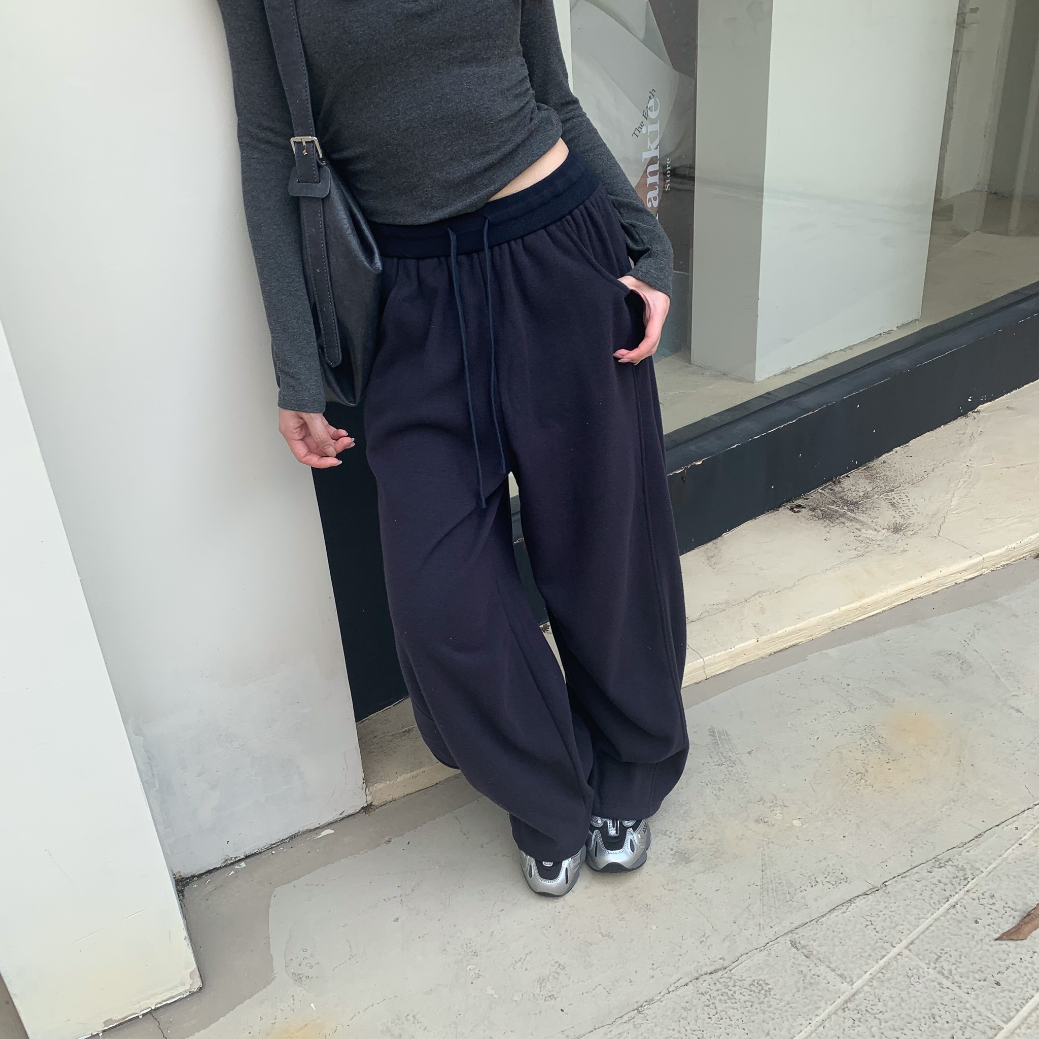 ISA_抄作業(筆記!) 許妍款棉質彎刀寬褲_51034