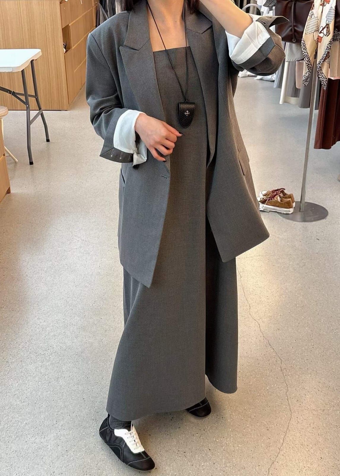 JU5140 西裝料吊帶側開叉長裙