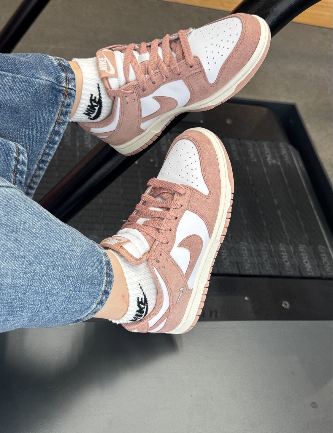 NIKE DUNK LOW 'Metallic Silver' 玫瑰粉