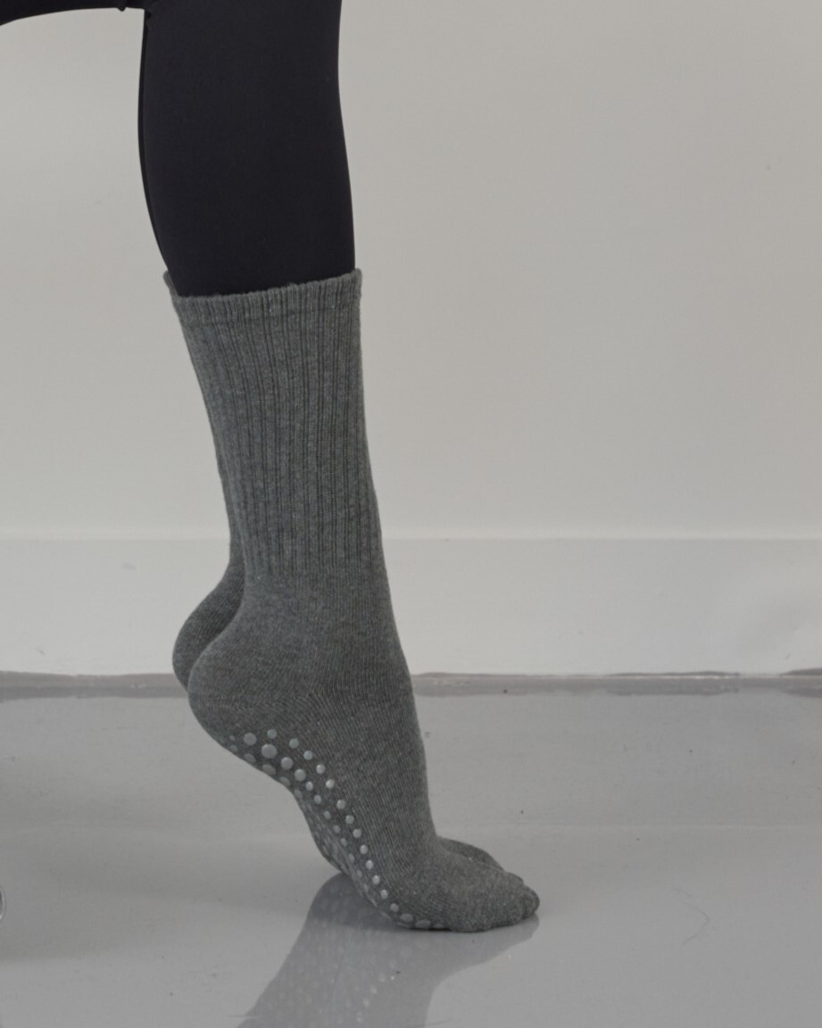 止滑中筒襪-灰