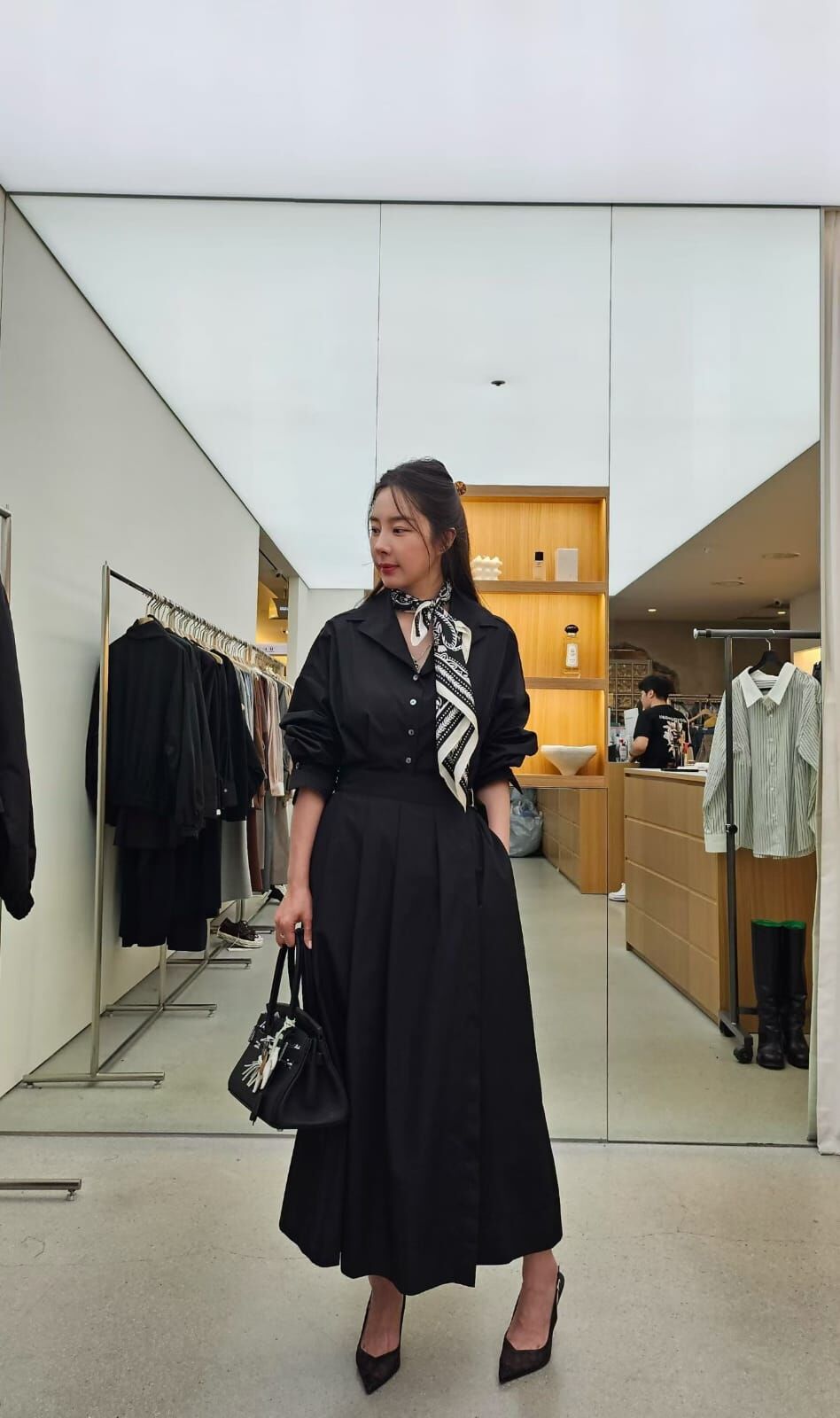 JU5104 反領排扣皮帶扣連身裙