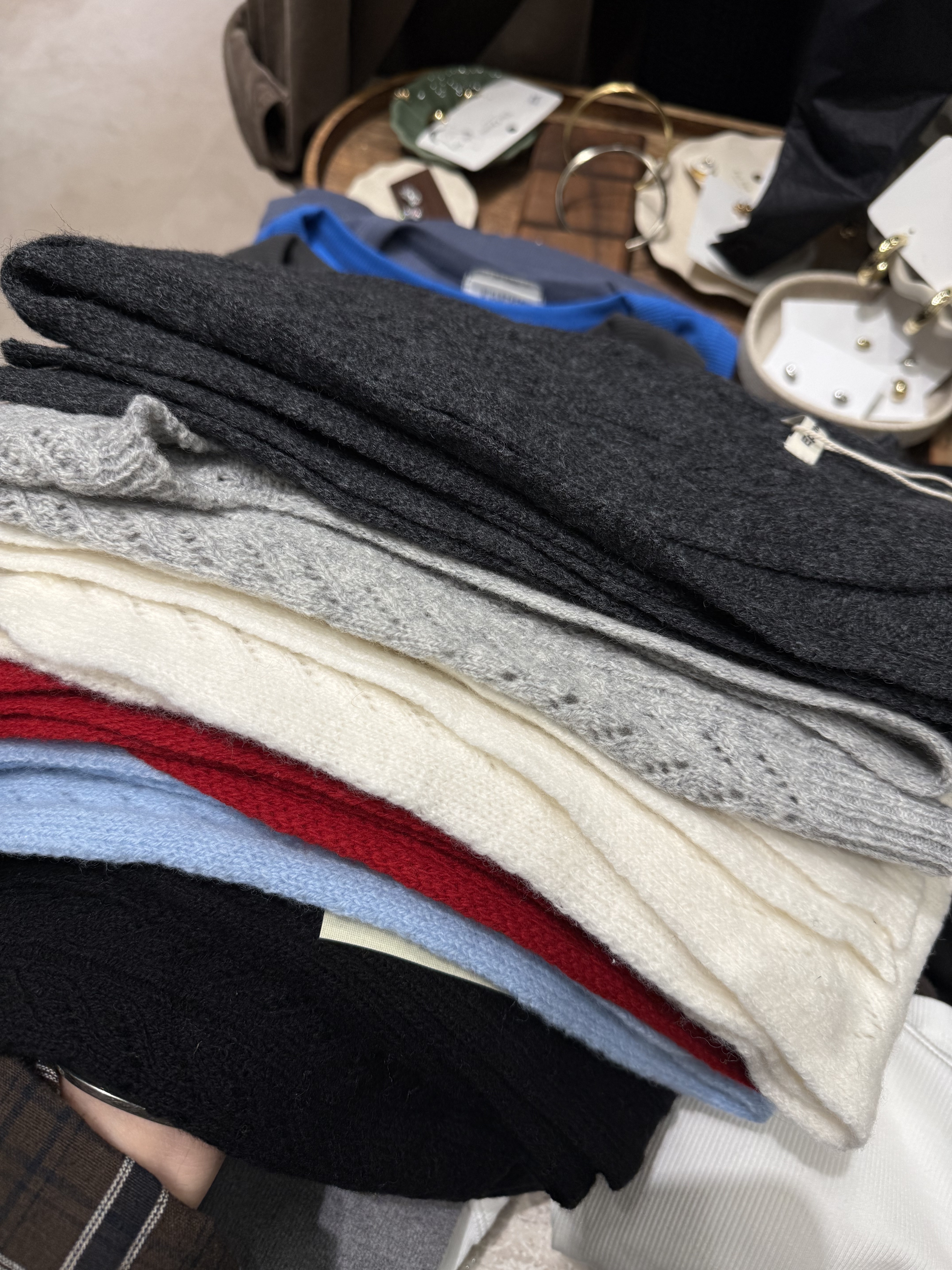 正韓薄款羊毛披肩