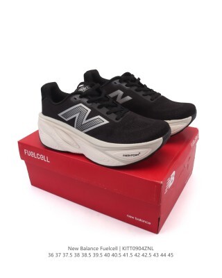 New Balance FuelCell Fresh Foam X More v5