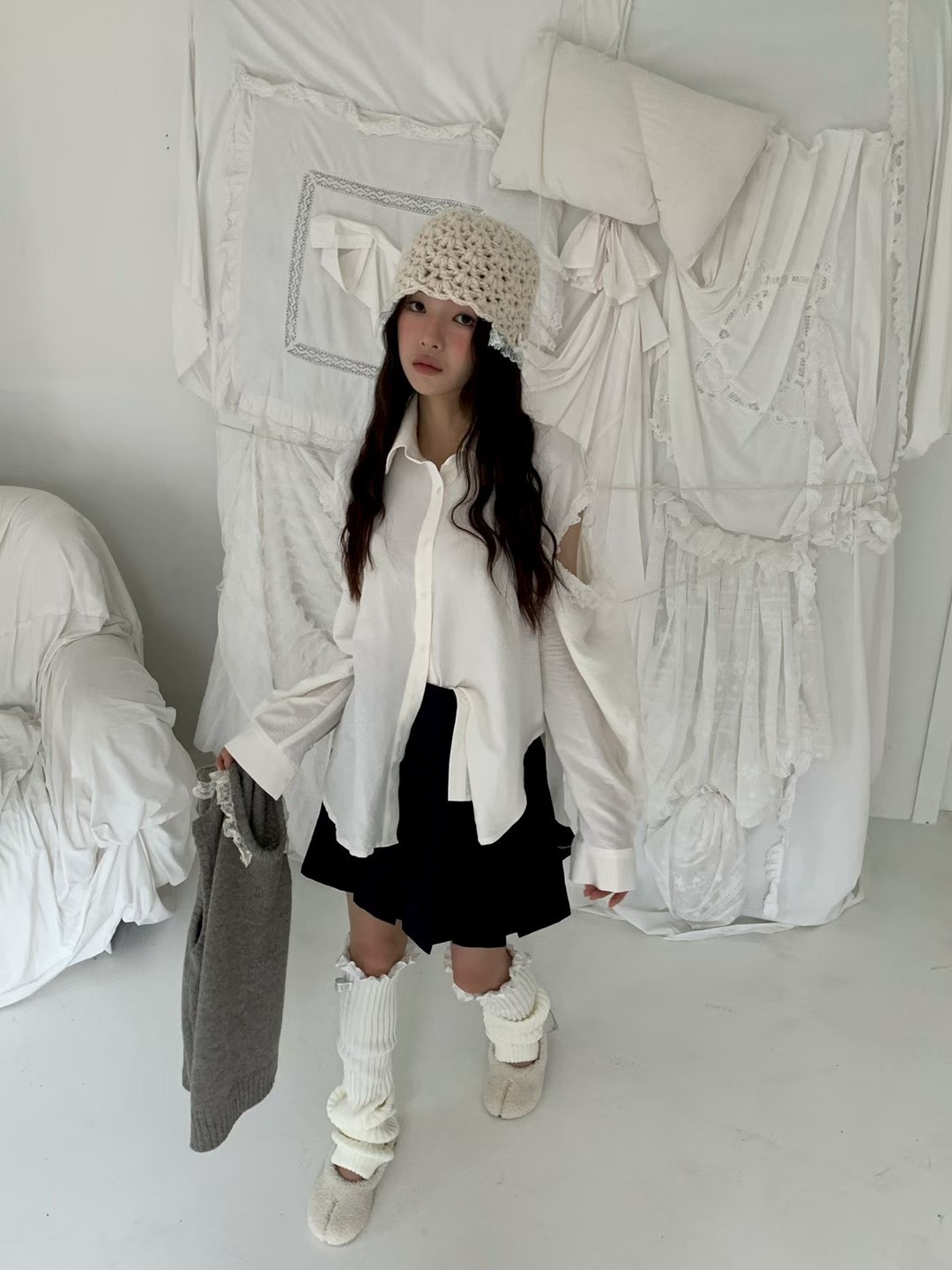 蕾絲袖洞長白襯衫