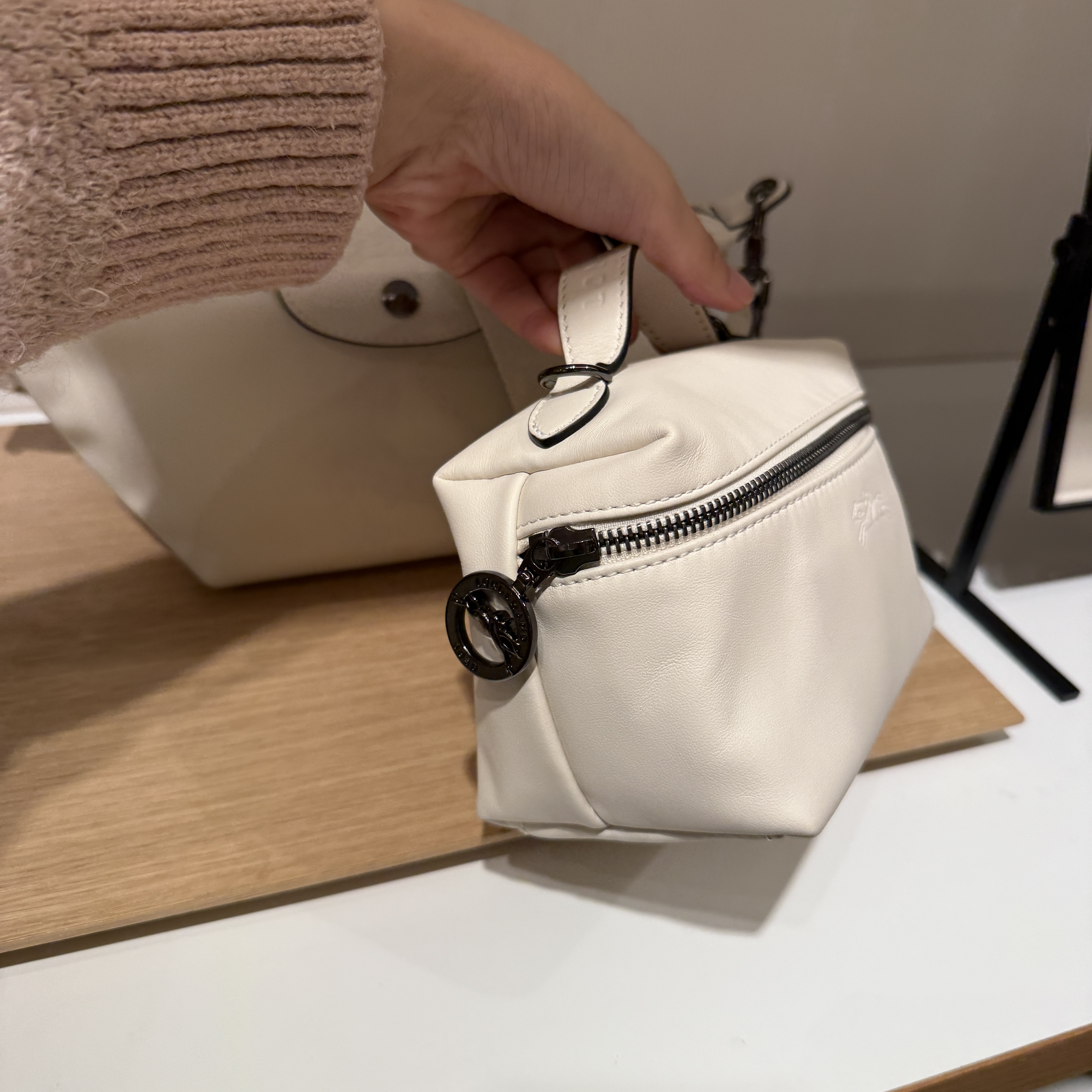 Longchamp xtra vanity case calfskin crossbody bag Cream 10187