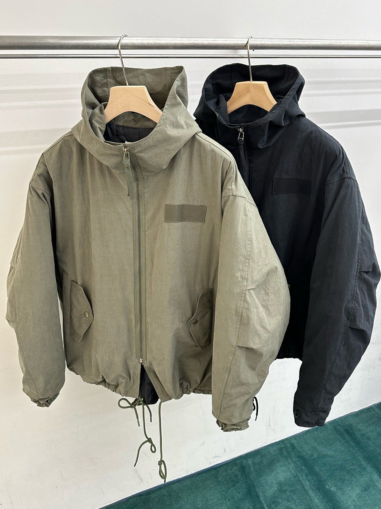 淨色連帽拉鍊外套 WD-195JK