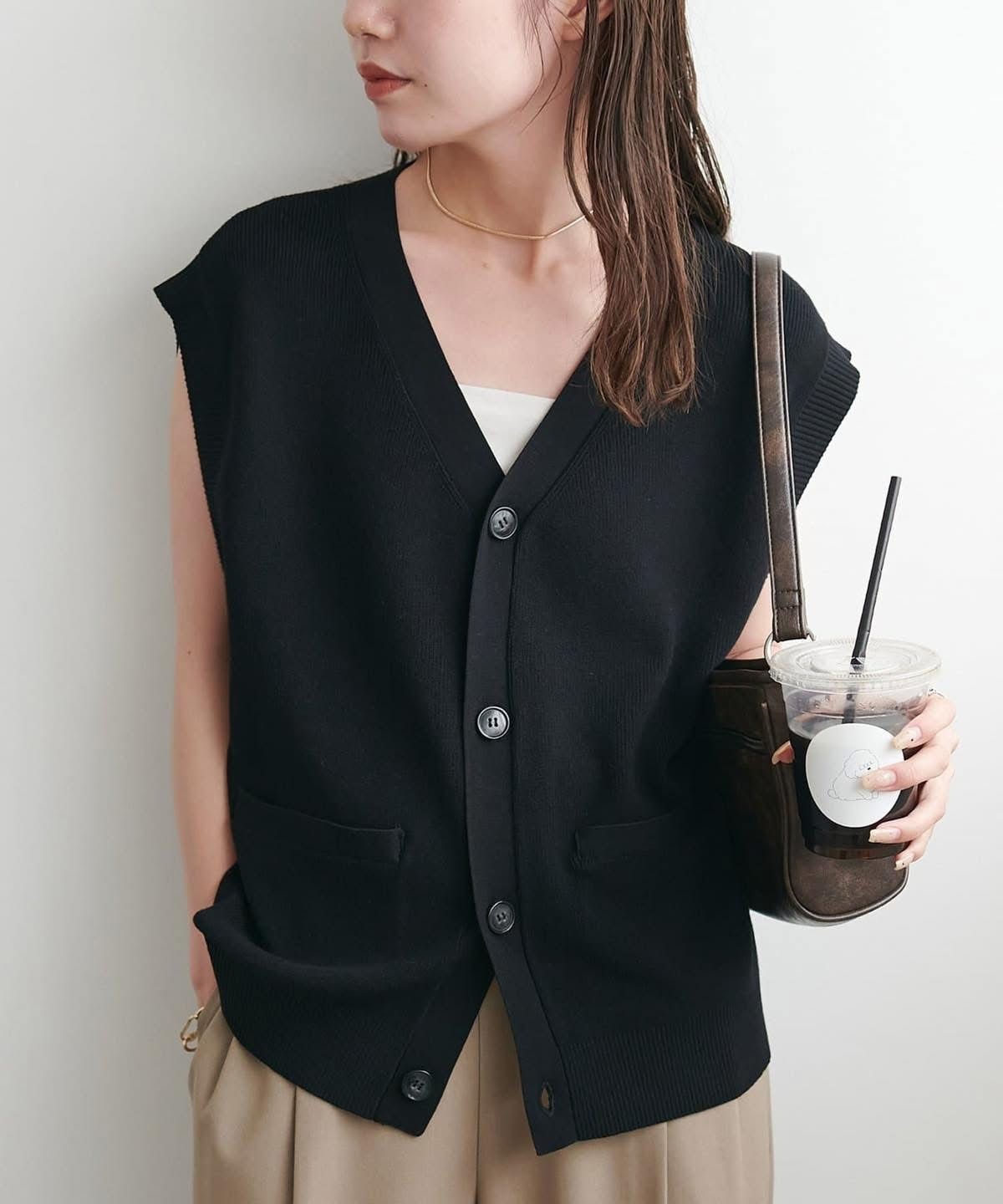 DISCOAT(ディスコート)  【ロングシーズン使える！/ユニセックス】Vネック片畦ニットジレ黑（DPZ2052105A0001）