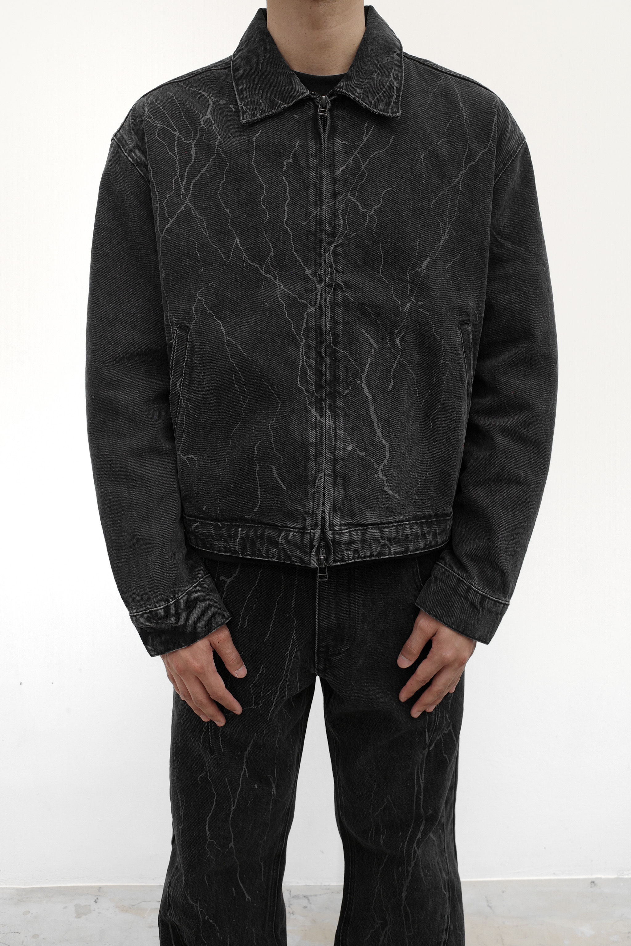 Anonymous Talking｜F25-J01 – Zip-Up Denim Jacket (Black)