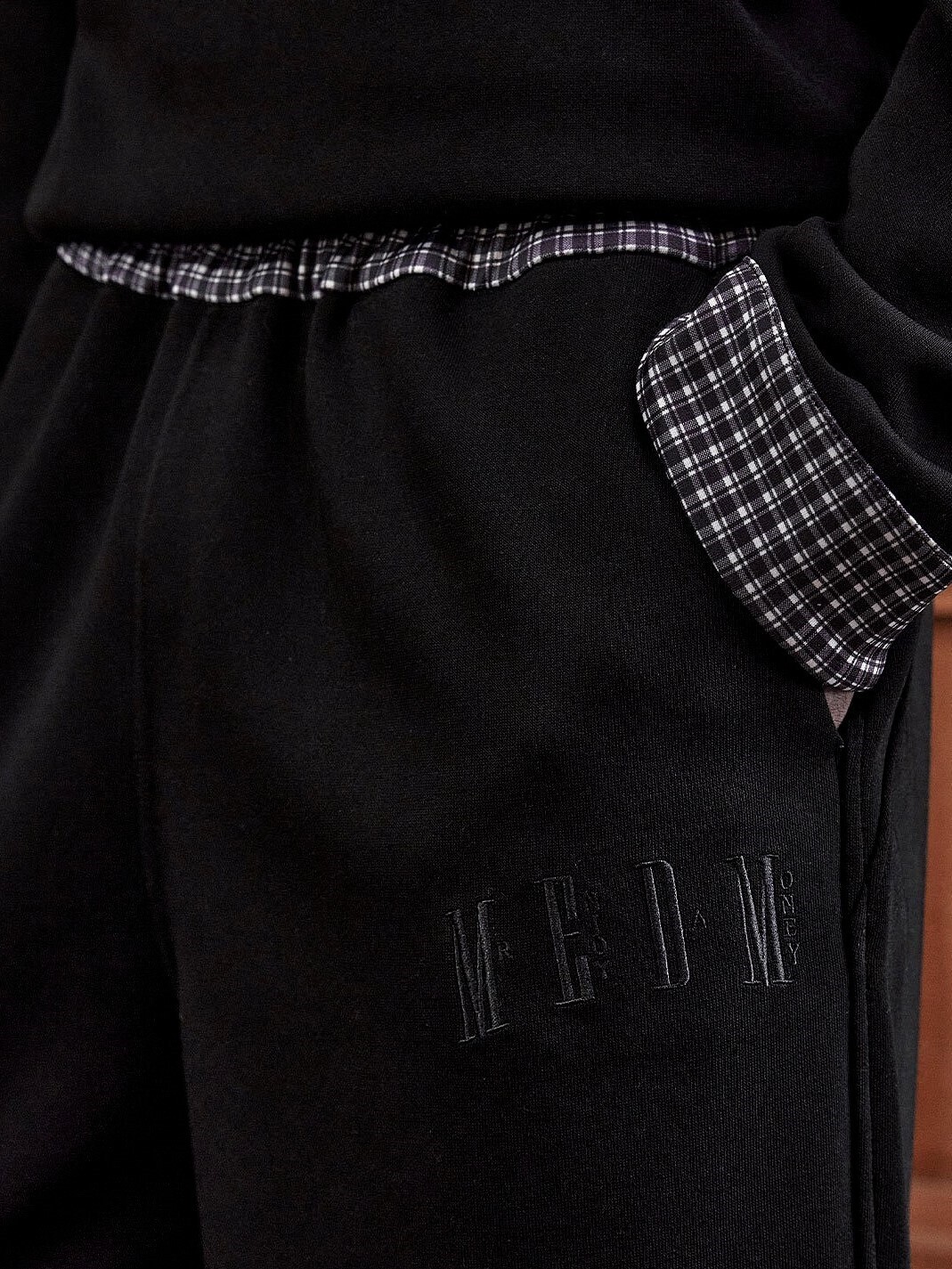 MEDM 基礎雙面拼格子 口袋刺繡Logo 寬鬆休閒 長褲