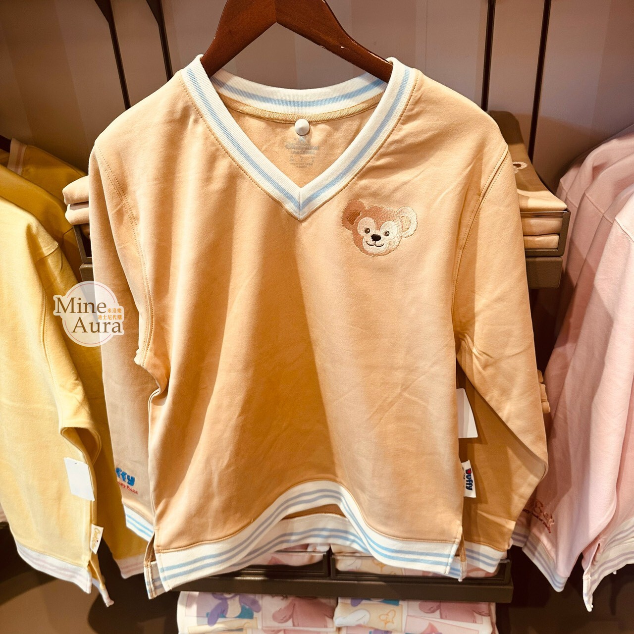 達菲 Duffy 滾邊 V領 設計 長T 長袖 上衣 -上海迪士尼樂園