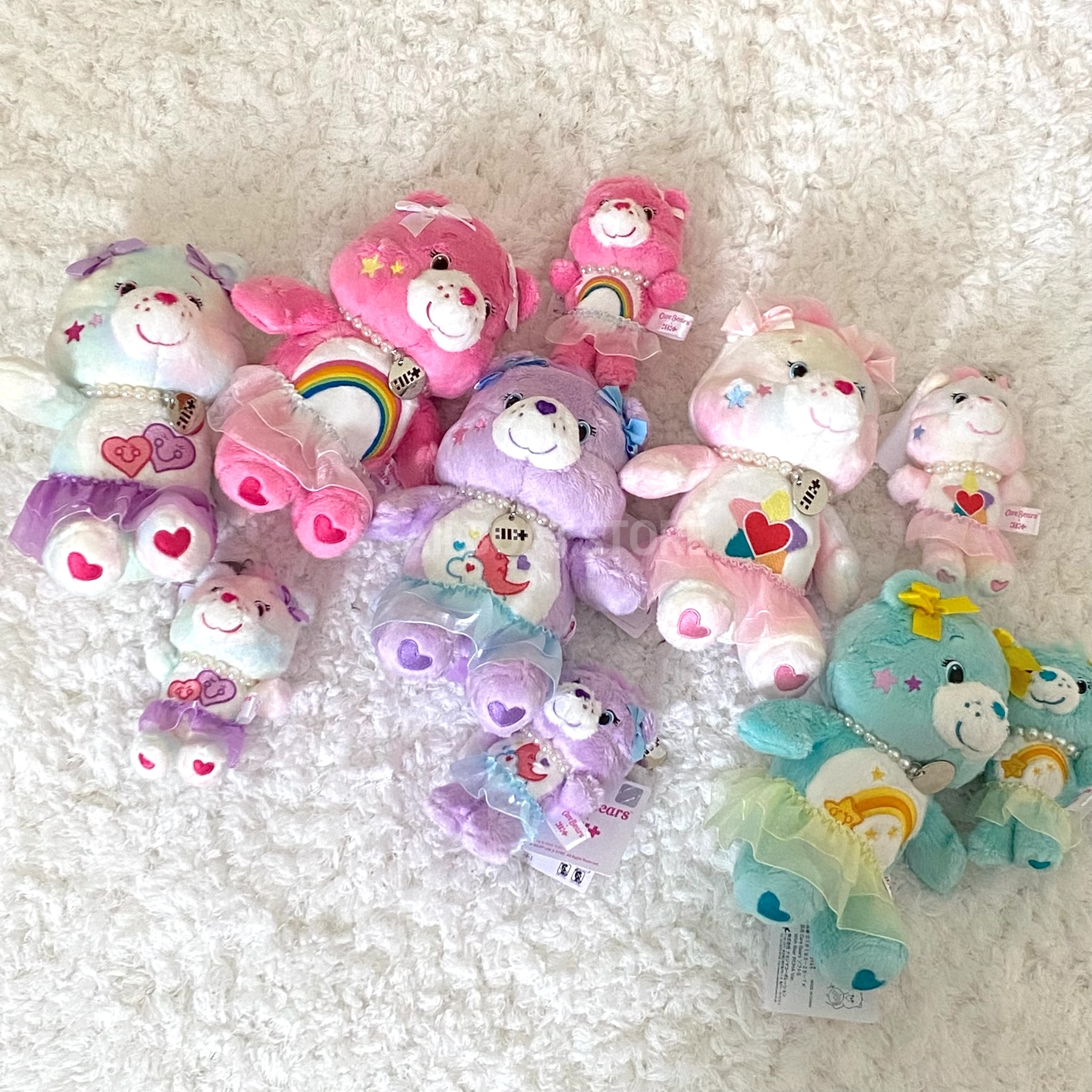 🇯🇵日本 Care Bears × ILLIT 聯名系列 彩虹熊 娃娃 S娃