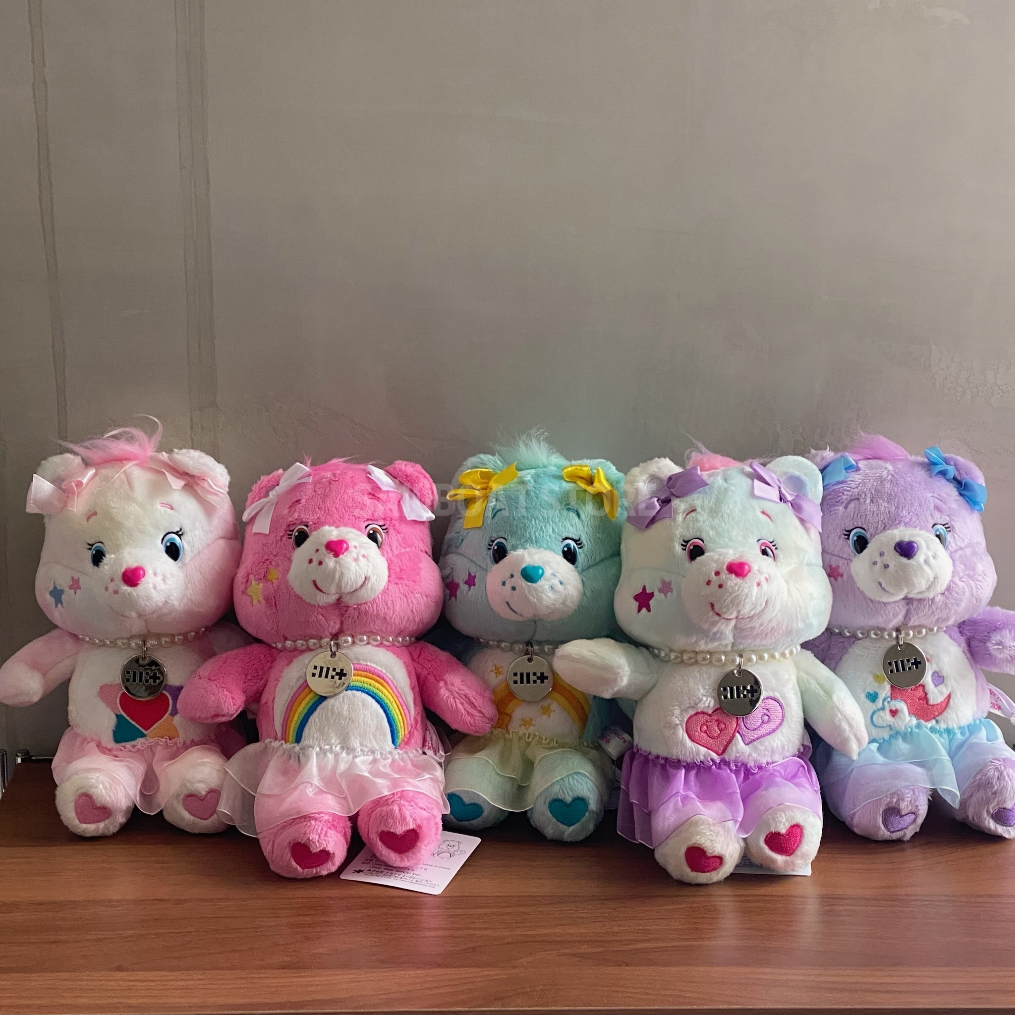 🇯🇵日本 Care Bears × ILLIT 聯名系列 彩虹熊 娃娃 S娃