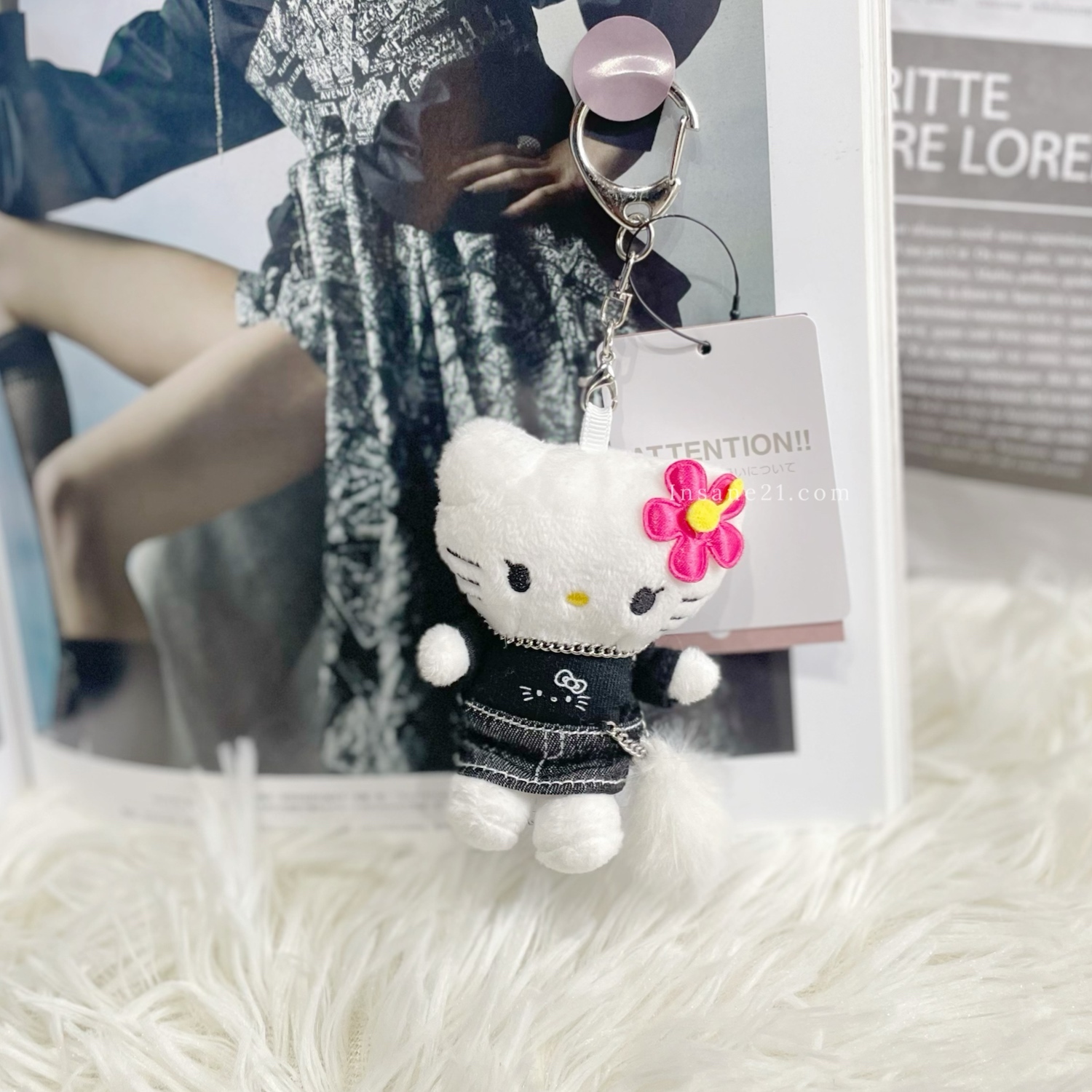 SANRIO HELLO KITTY ME% 迷你版 吊飾  造型 裝飾 凱蒂貓