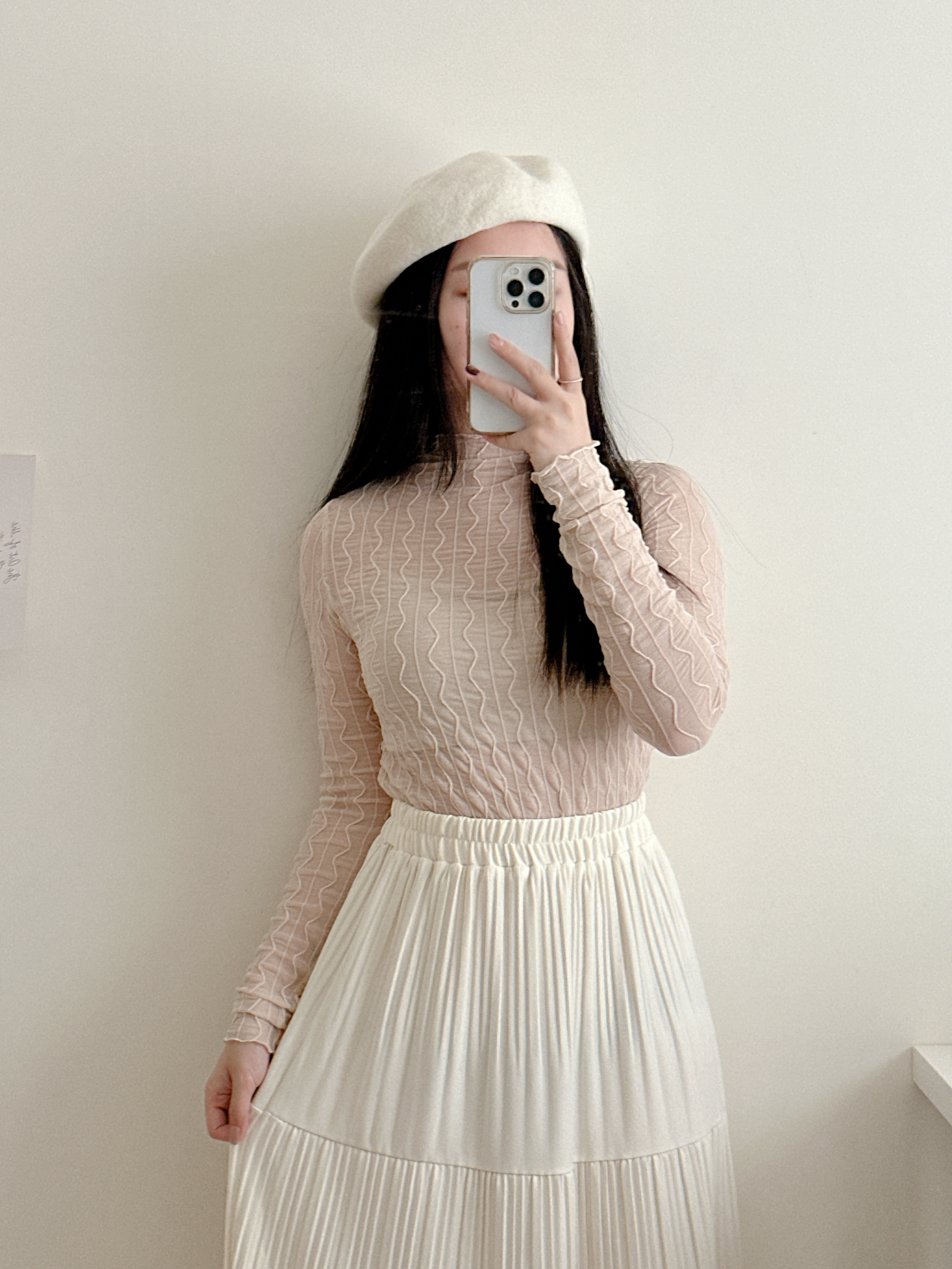 現貨🚚疊穿必收！氣質小仙女波紋蕾絲打底上衣💕共3色