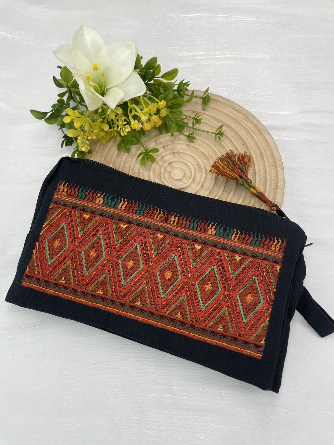 No.6刺繡圖騰手提包長22cm寬14cm