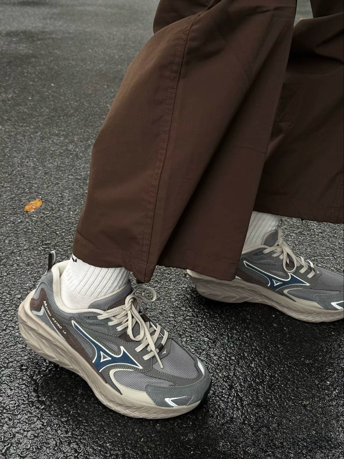 Mizuno ASTRO LS 灰棕藍 復古 男女同款 機能 厚底 D1GH252104