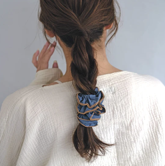 長款雙色荷葉邊髮圈