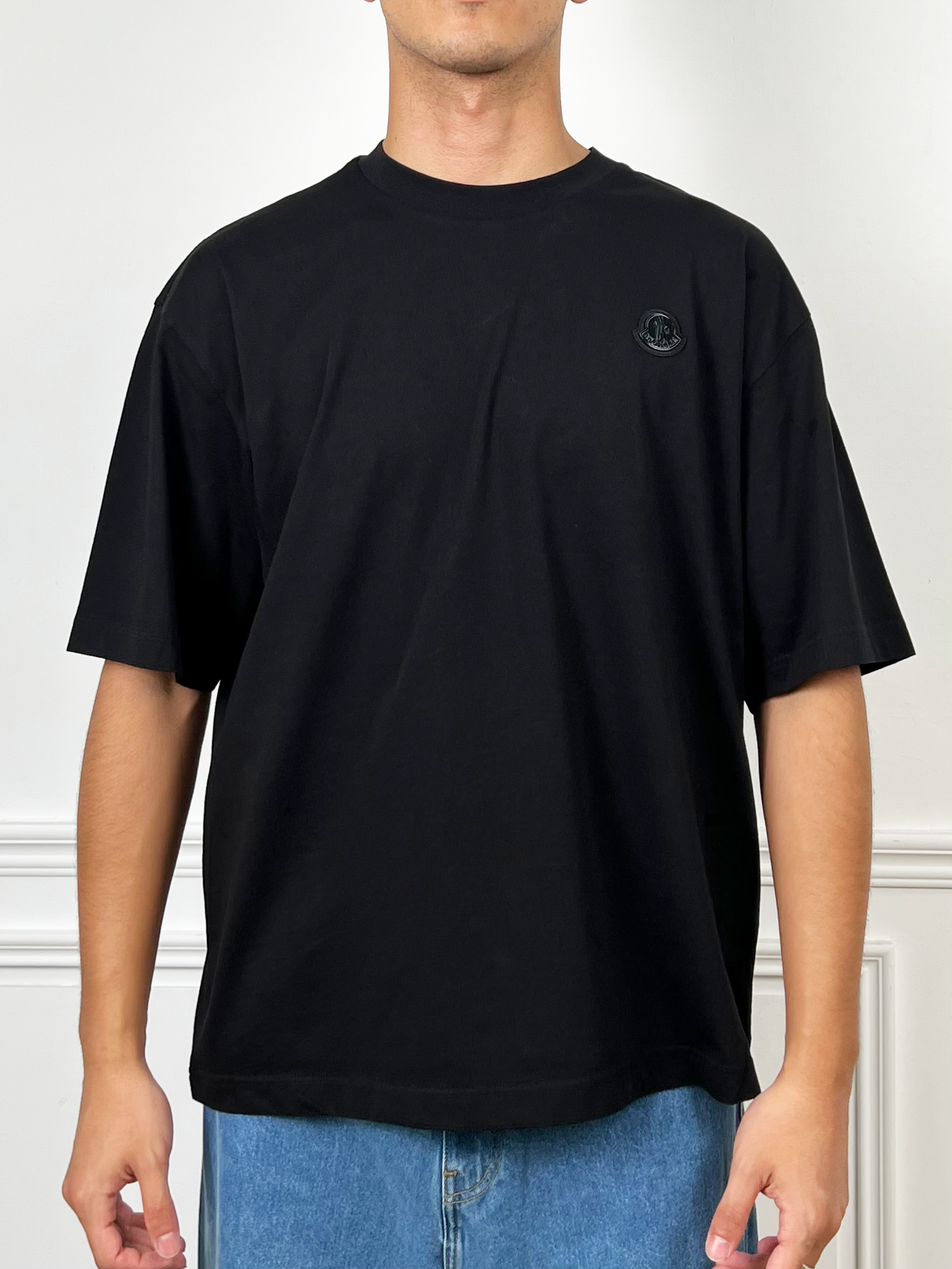 Moncler x A$AP Rocky 光澤徽章小logo短袖【K24048C0000289AYW】