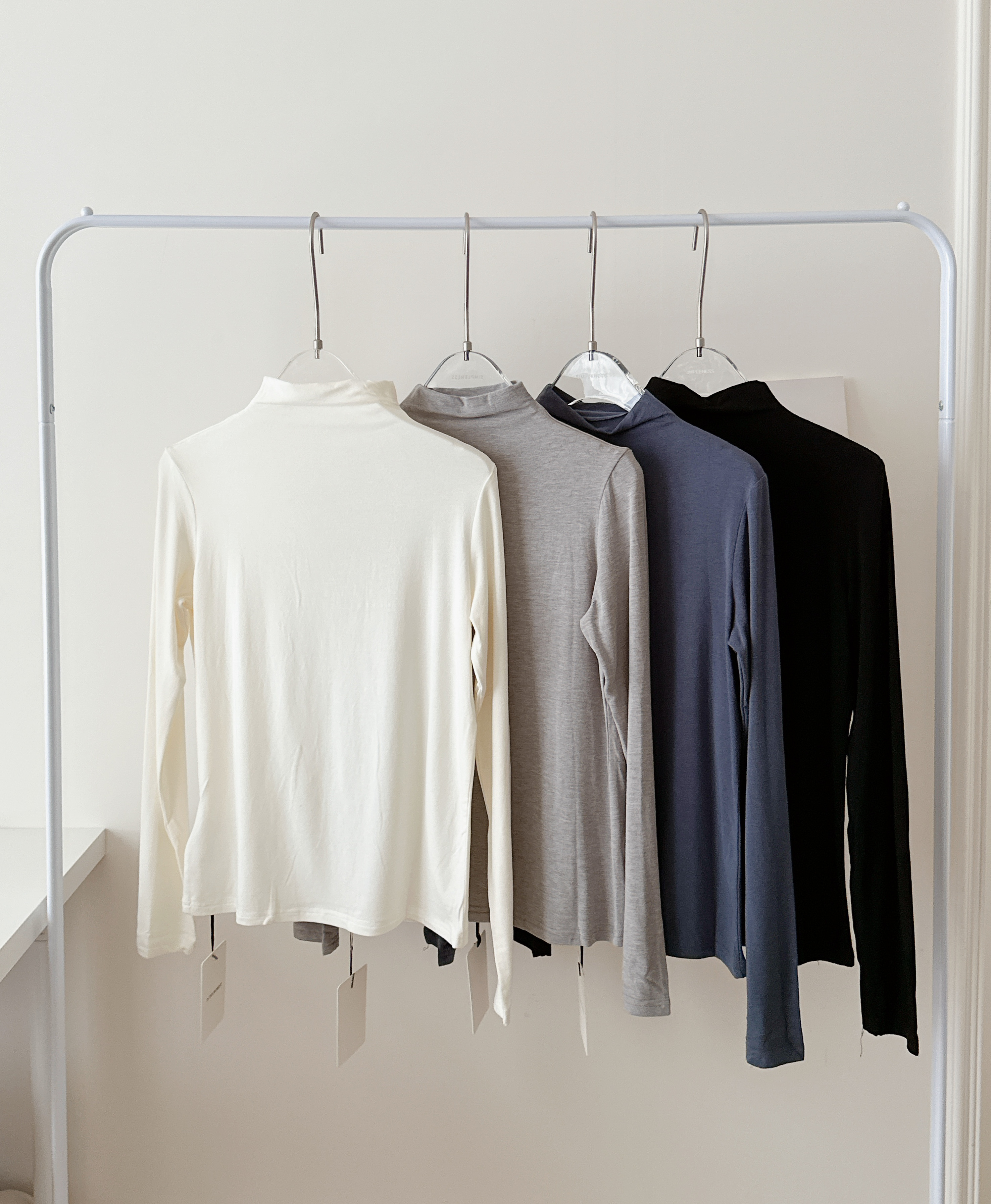 部份現貨🚚百搭必收！簡約小米飯半立領打底上衣💕共4色