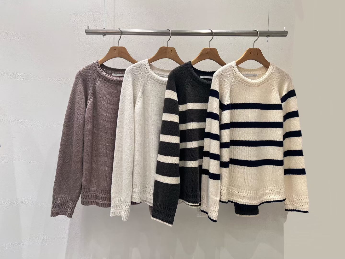 GI5106 鏤空寬鬆剪裁冷衫