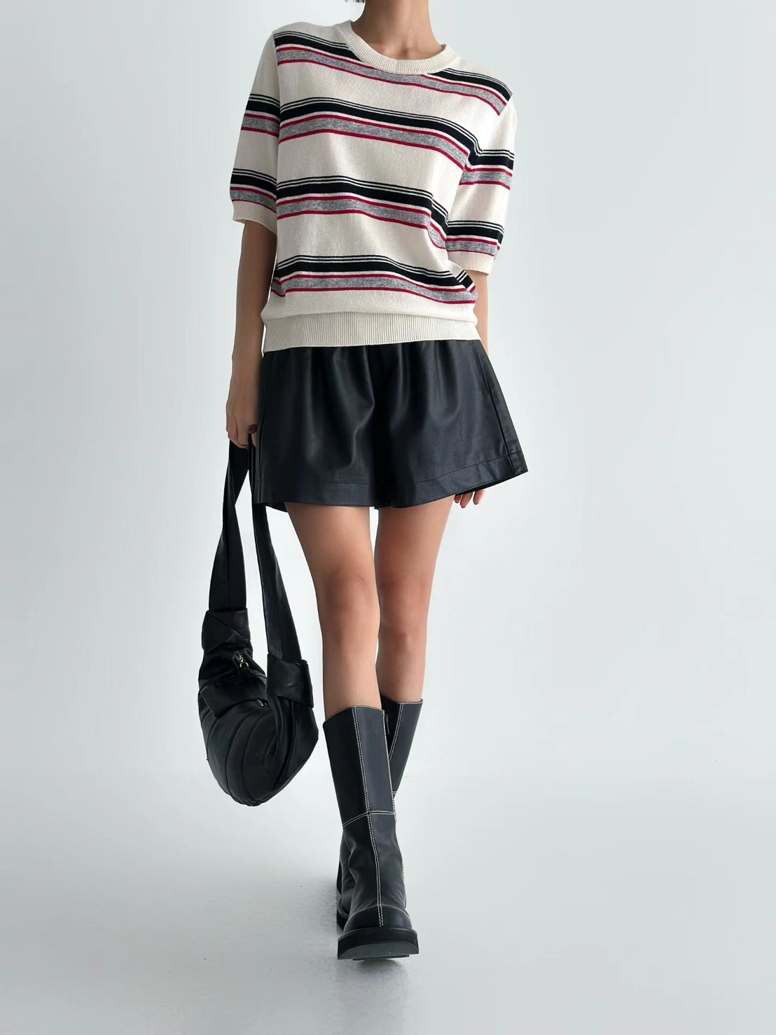 高腰鬆緊PU短褲