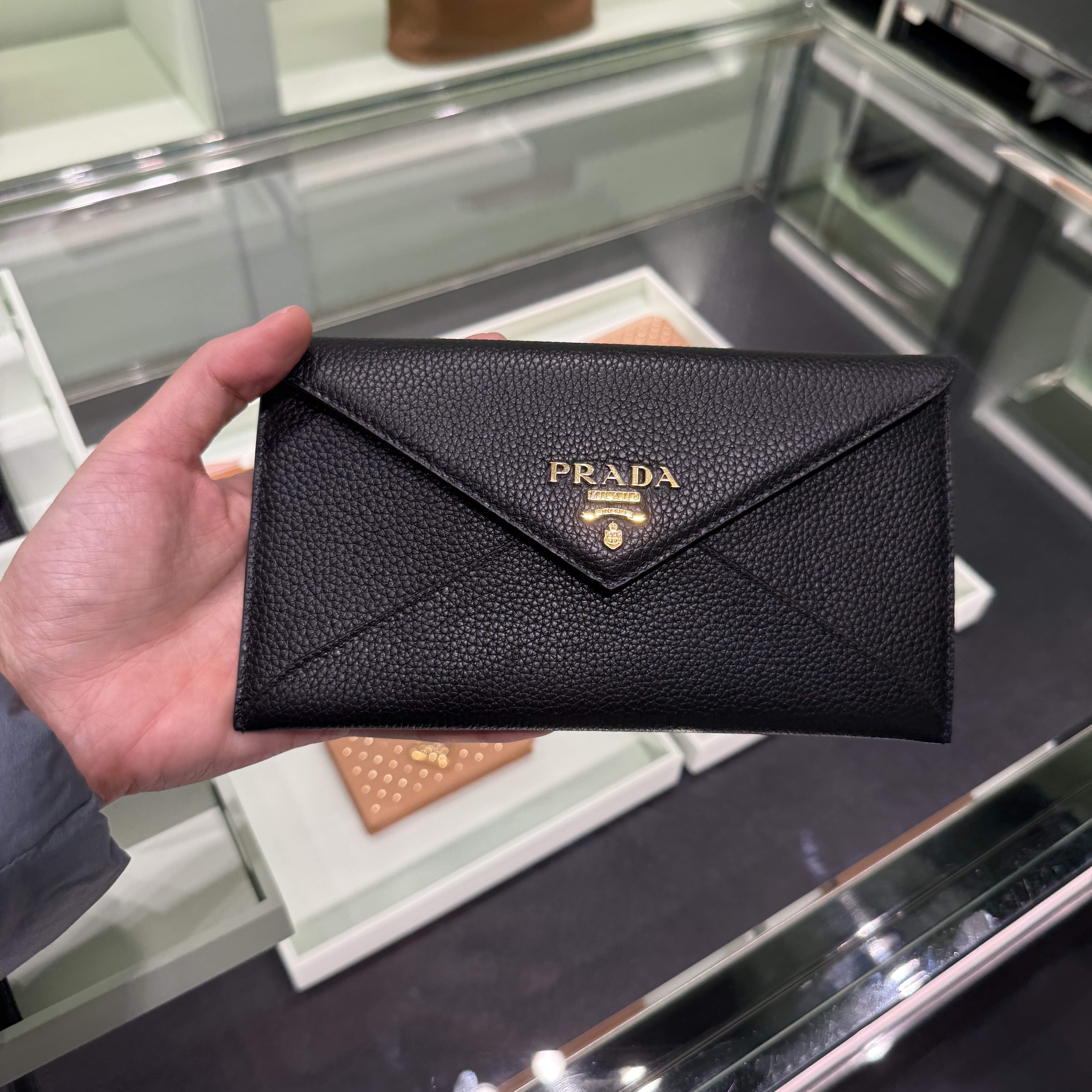 Prada Envolope wallet black 1MF175