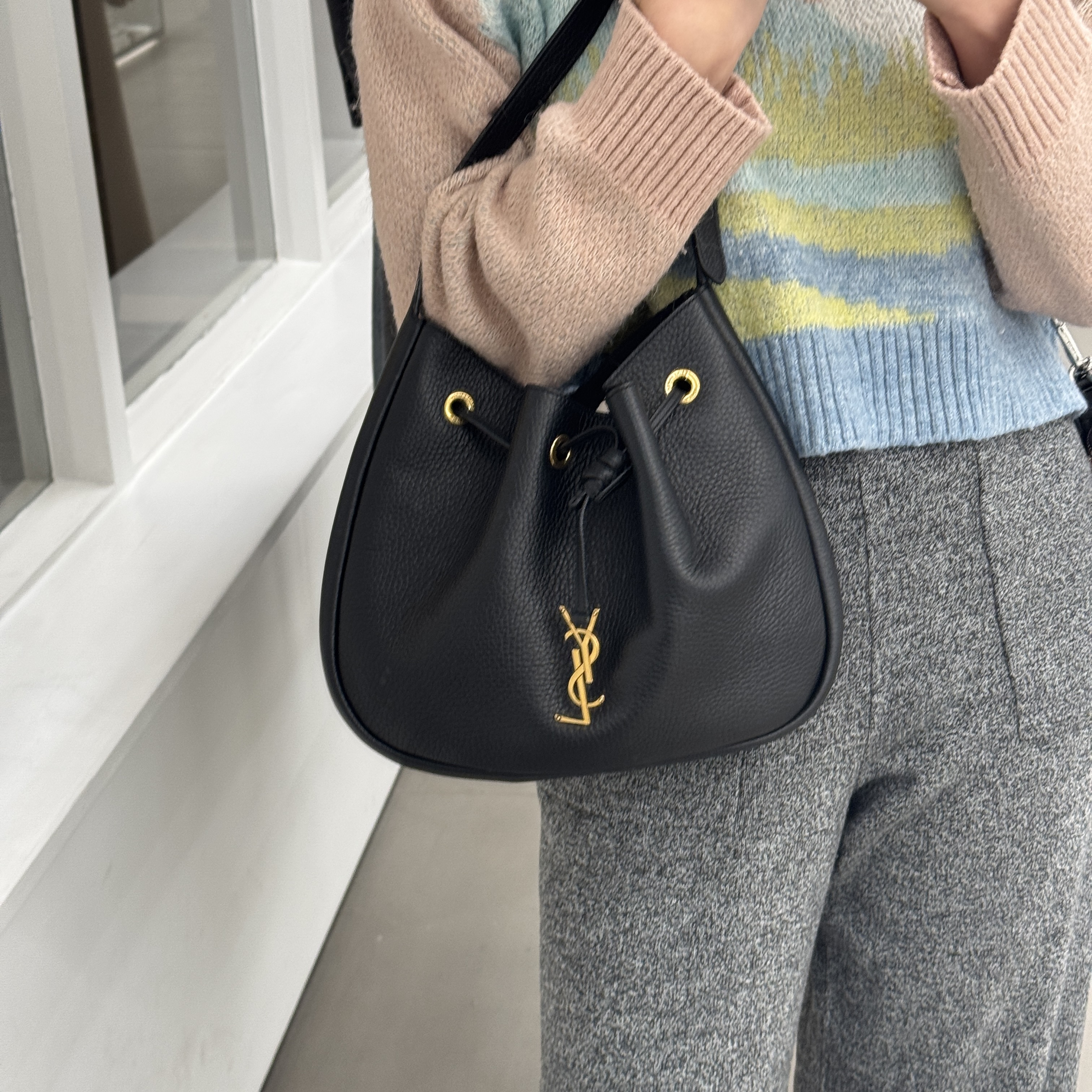 Saint Laurent YSL Paris VII Small Hobo Bag black 796626