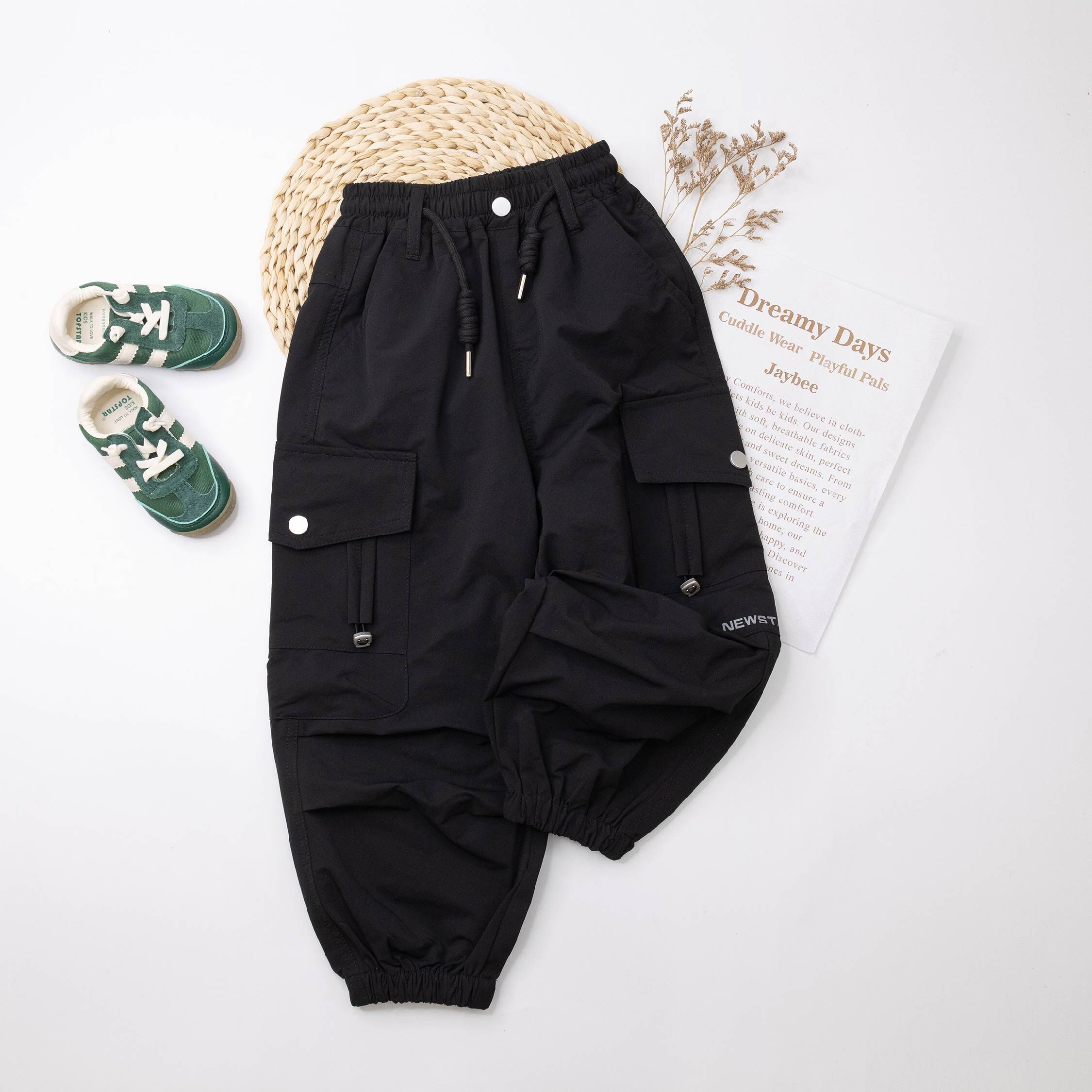 【H55345】潮流裝飾鈕釦束繩工裝縮口褲＊二色