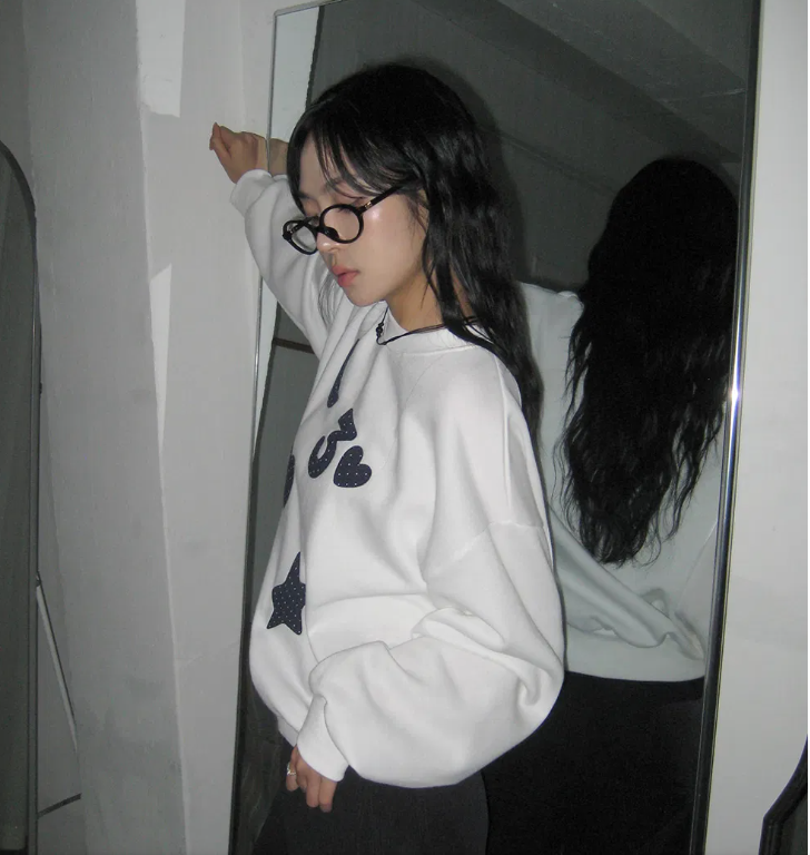 早秋預訂｜寬鬆圓點貼布羊毛衛衣