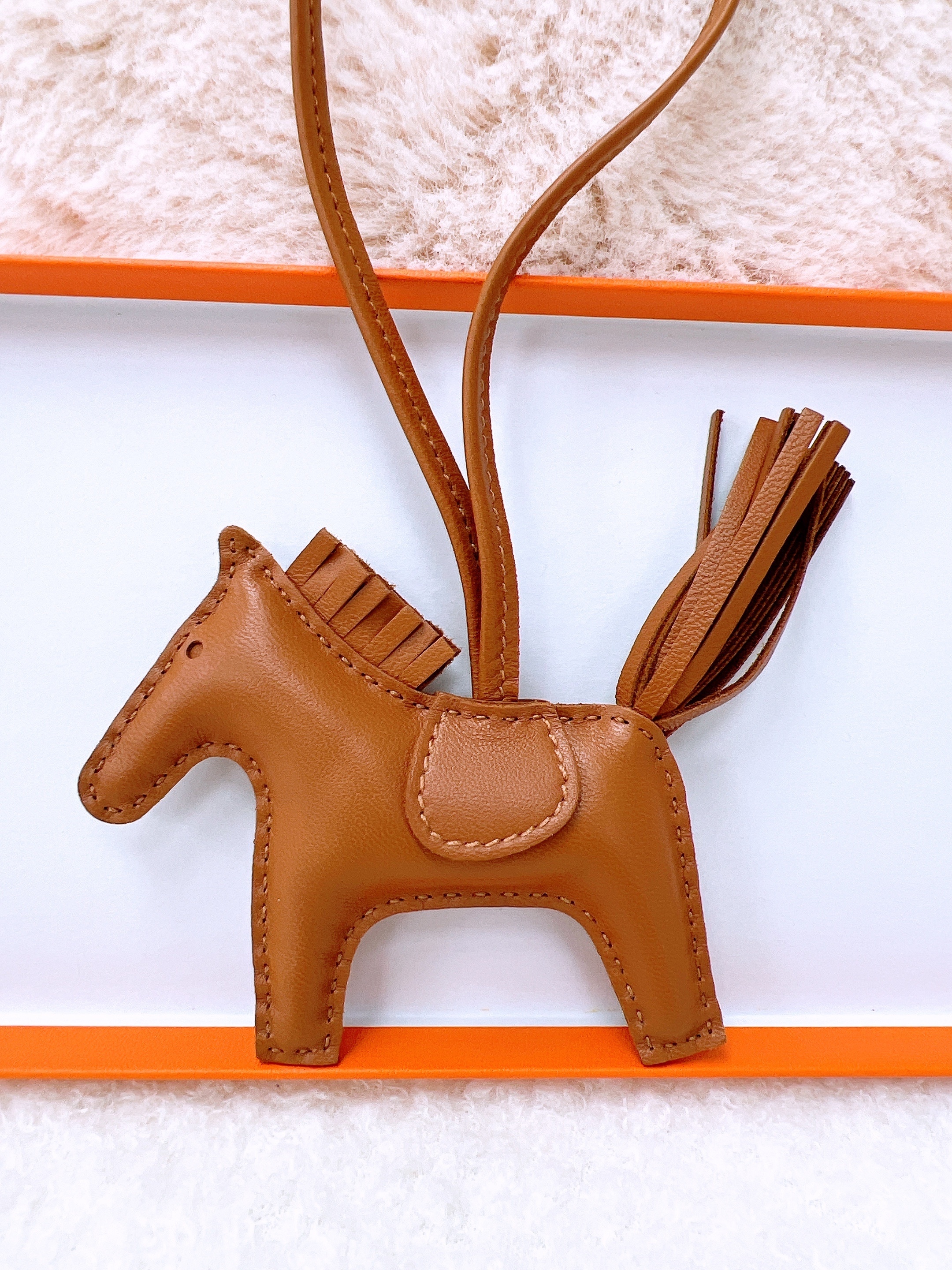 *Unused* Hermes rodeo pm charm (gold/stamp b)