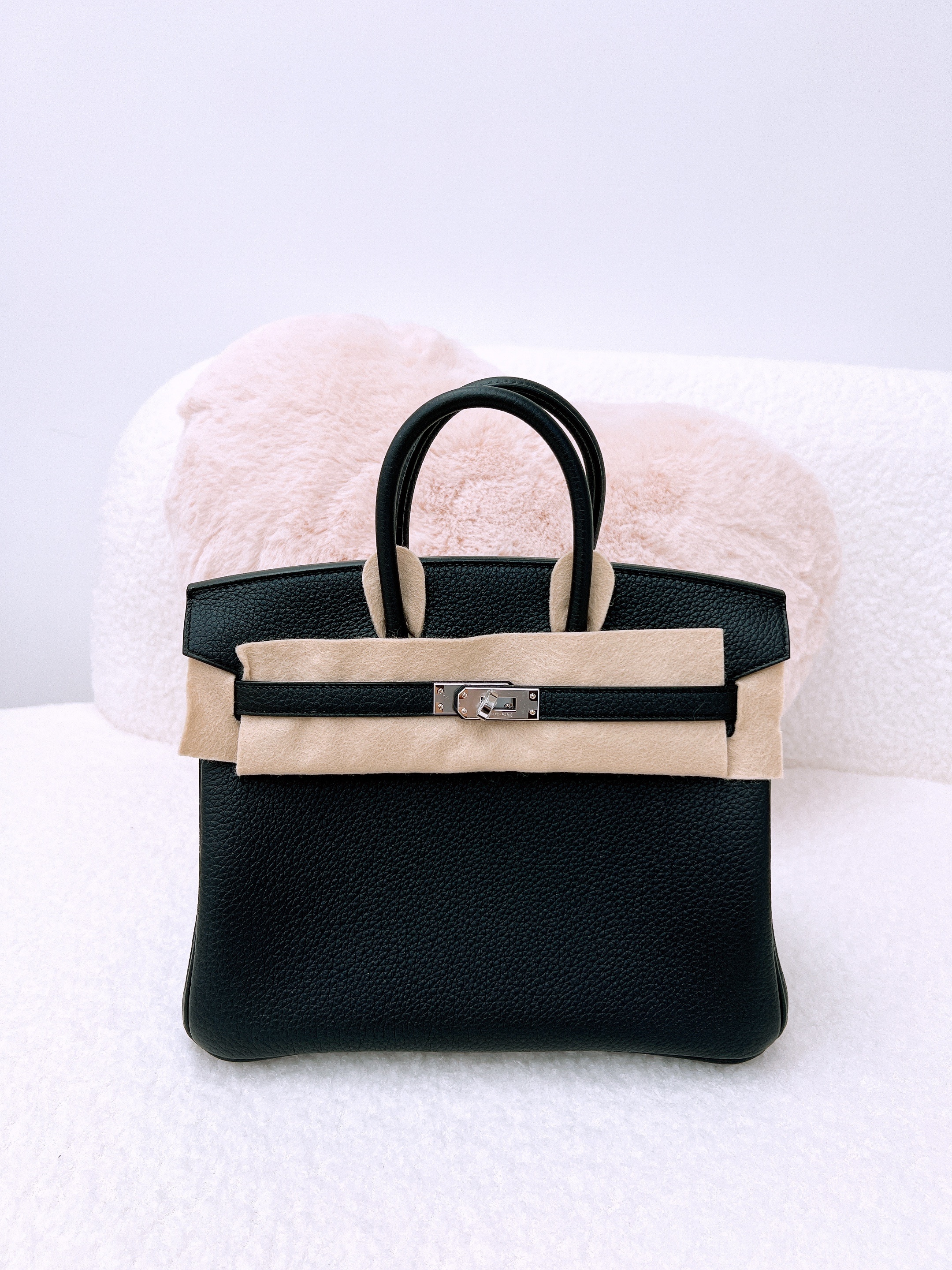 *Brand New* Hermes birkin 25 (black PHW/ stamp K)