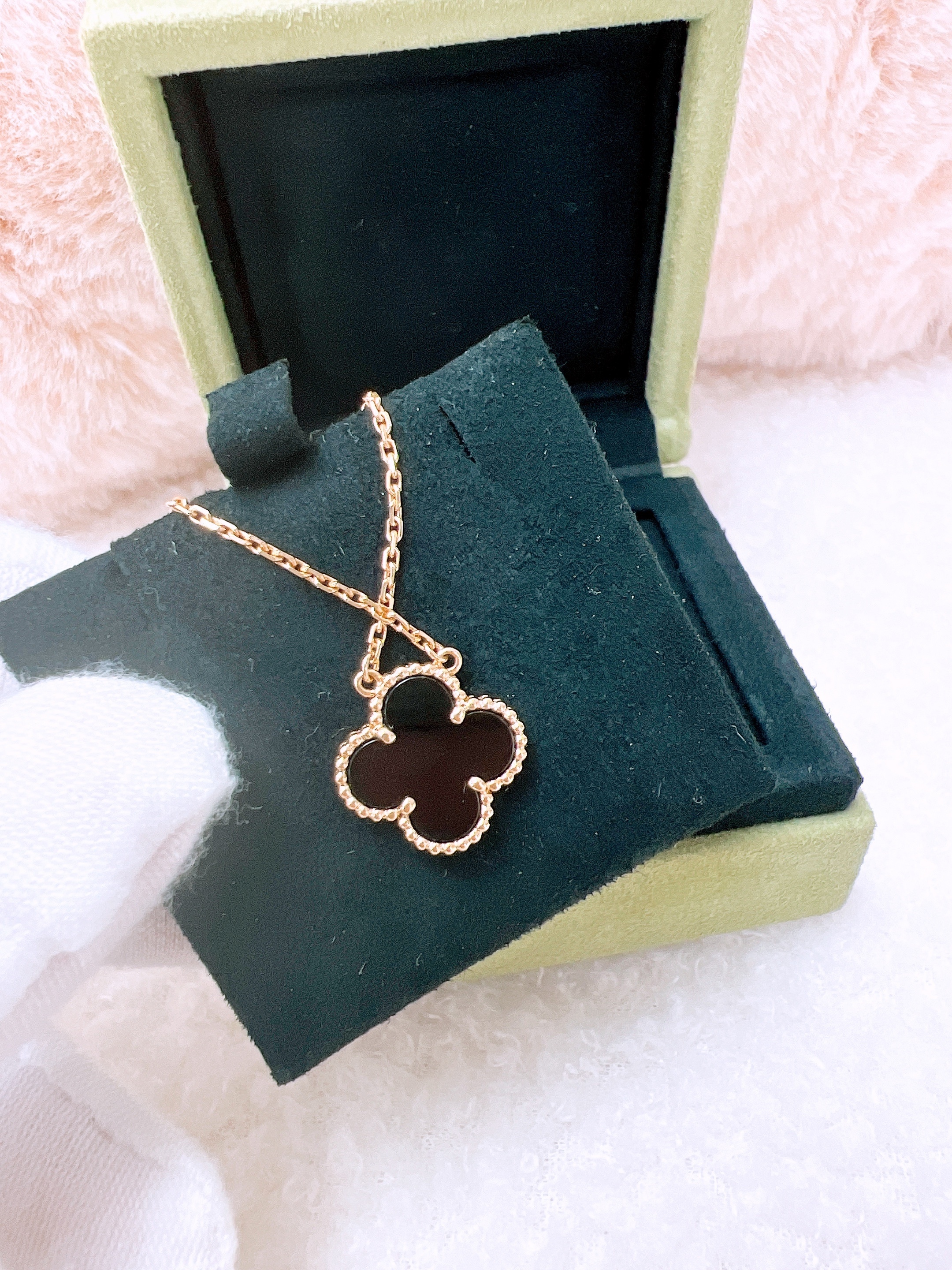 Vca vintage alhambra necklace (onyx/ gold)