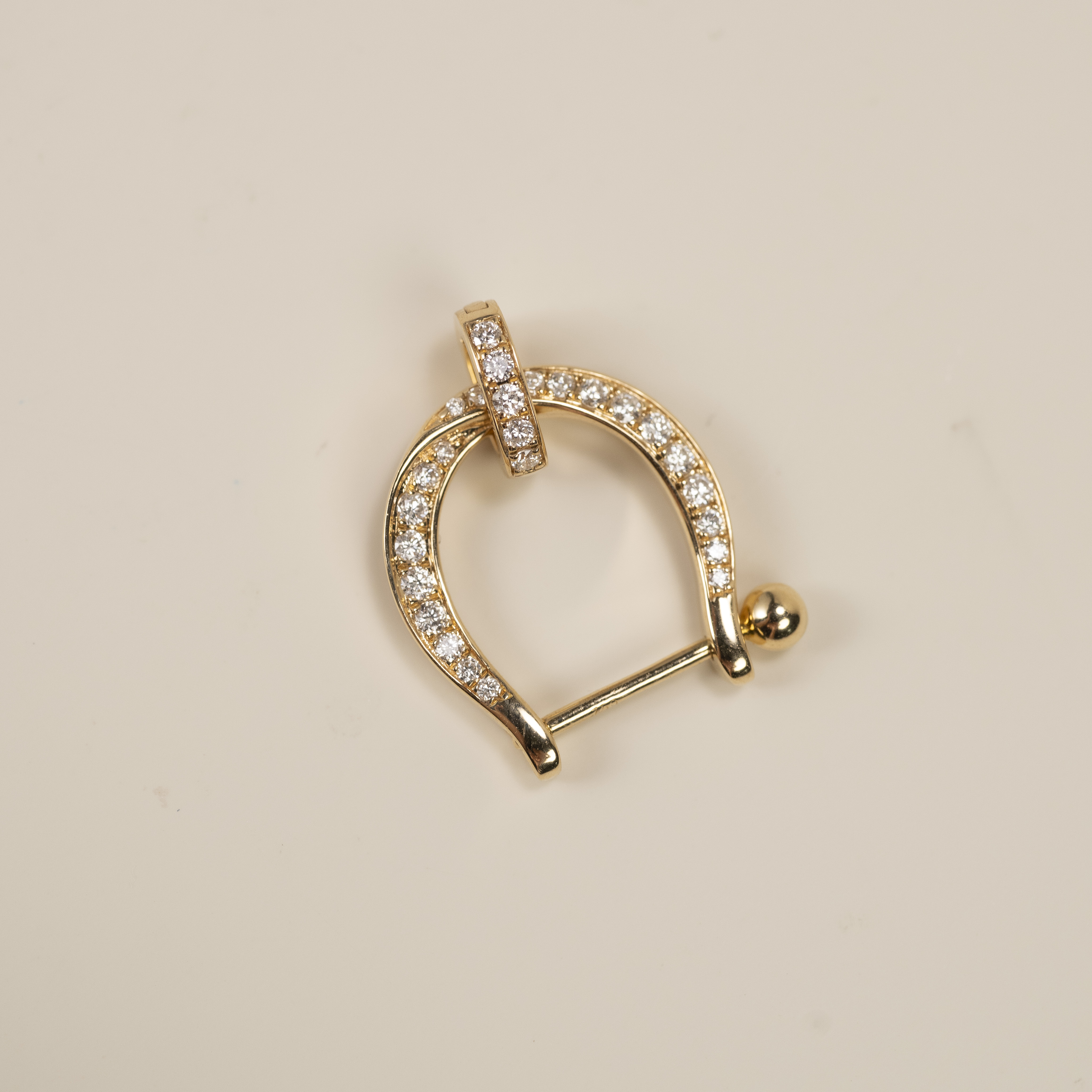 18K Multifunctional Saddle Diamond Pendant