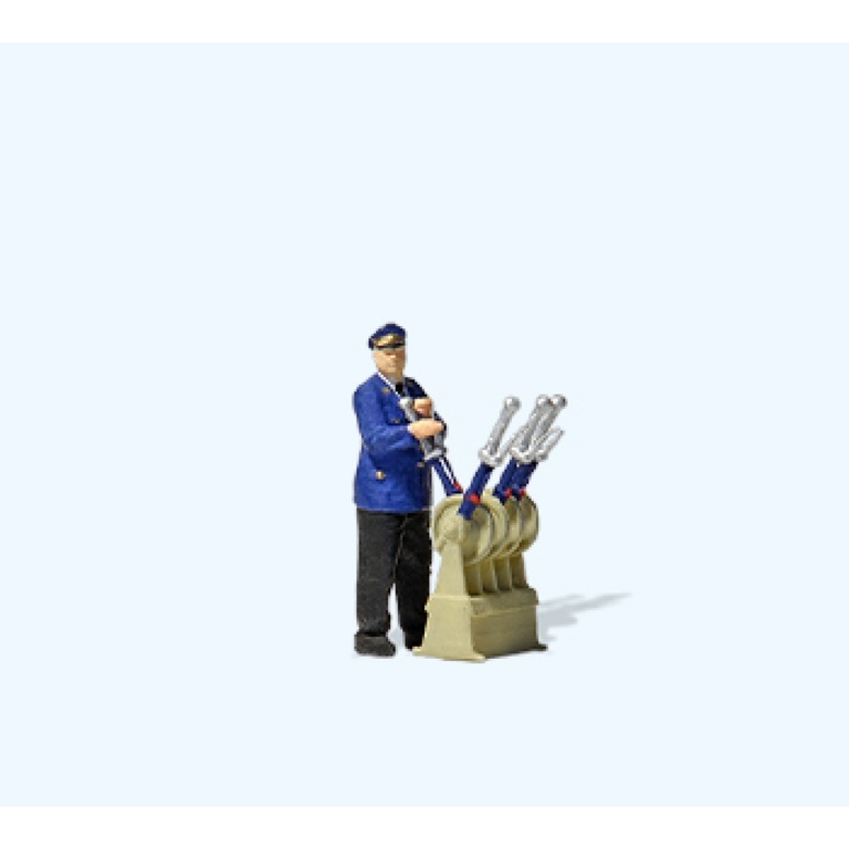 Preiser 28271 HO規 拉桿式信號所的工人