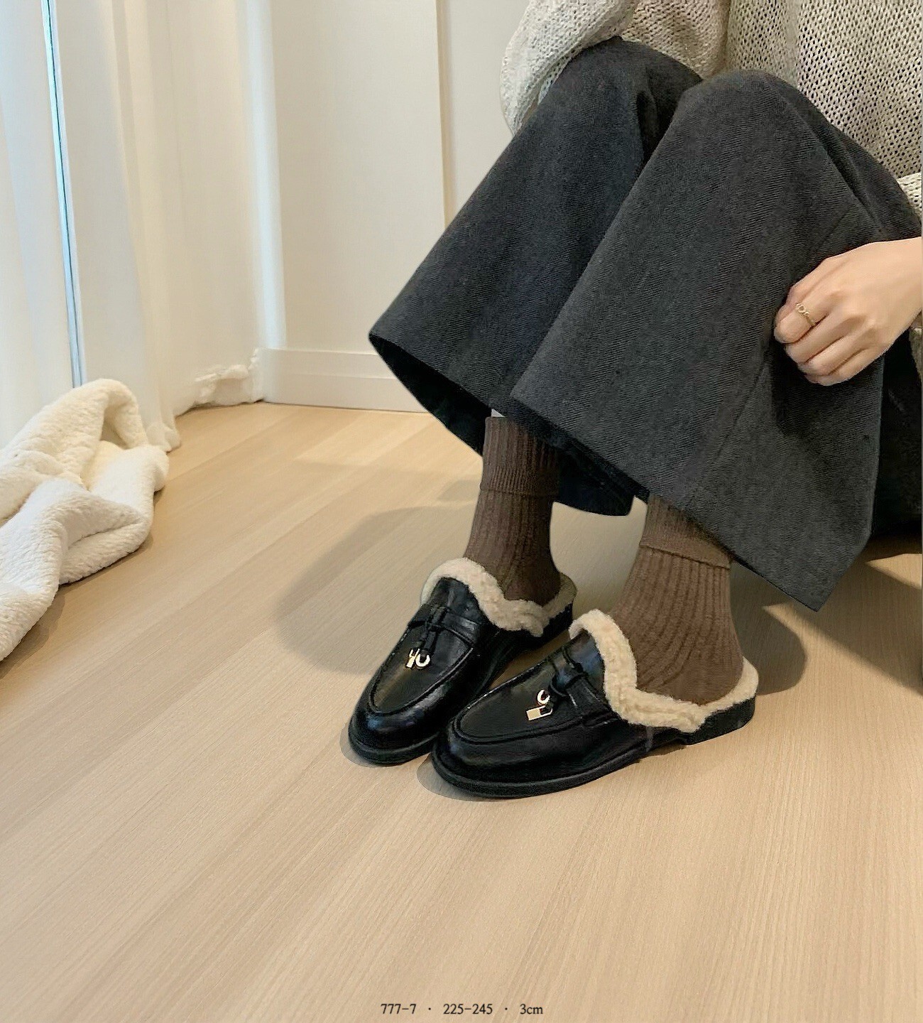 777-7韓國絨毛樂福穆勒半拖鞋