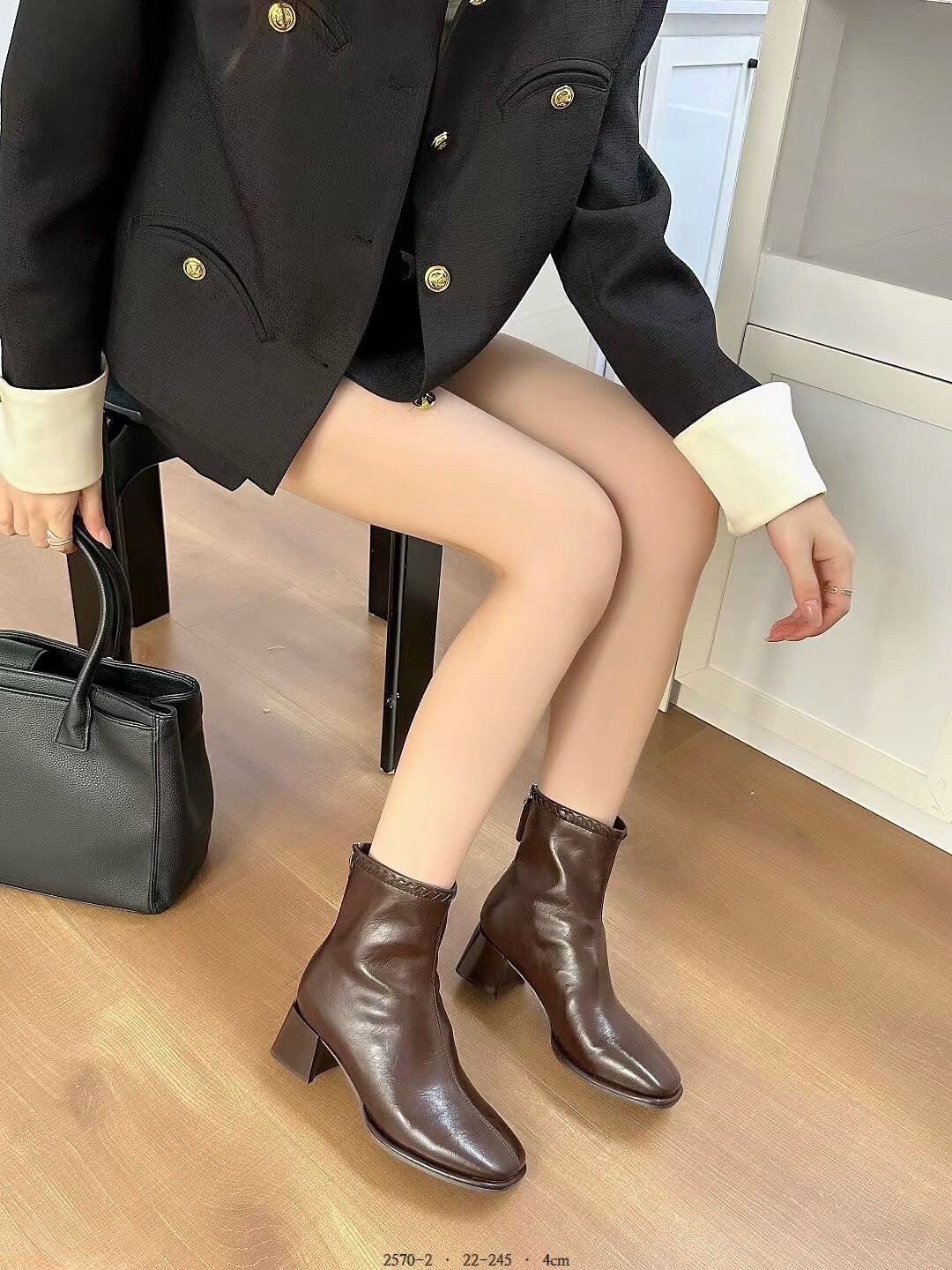 2570-2韓國簡約方頭氣質短靴