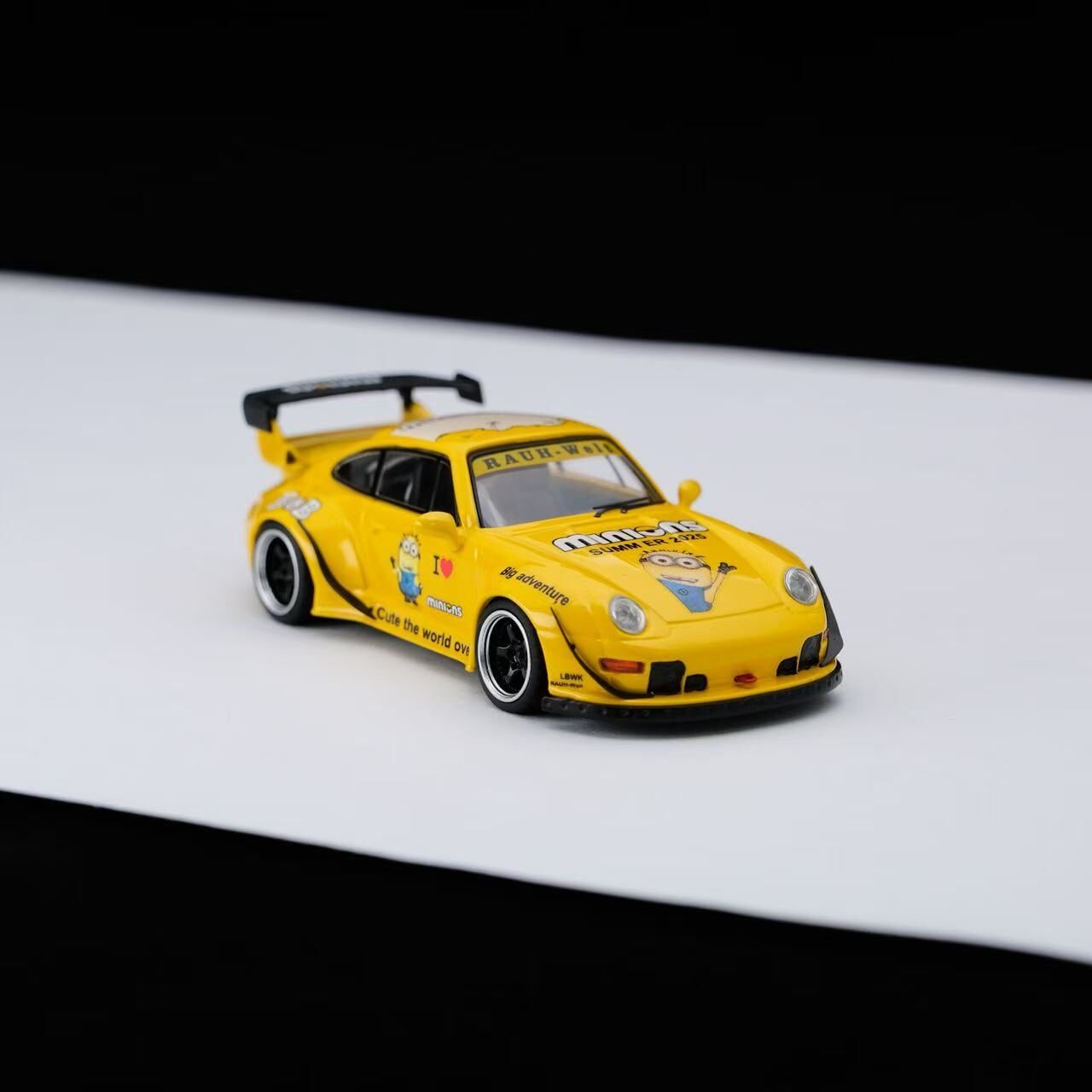 預訂:1/64 ZJWJ Model RWB 993 Minions with Kayak (ZJWJP993M )