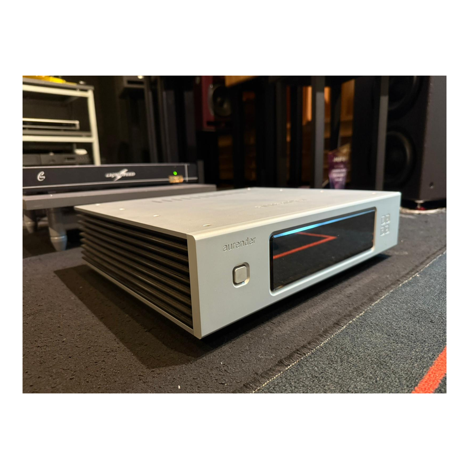 Aurender S10 數位音樂伺服器 4TB  (二手)