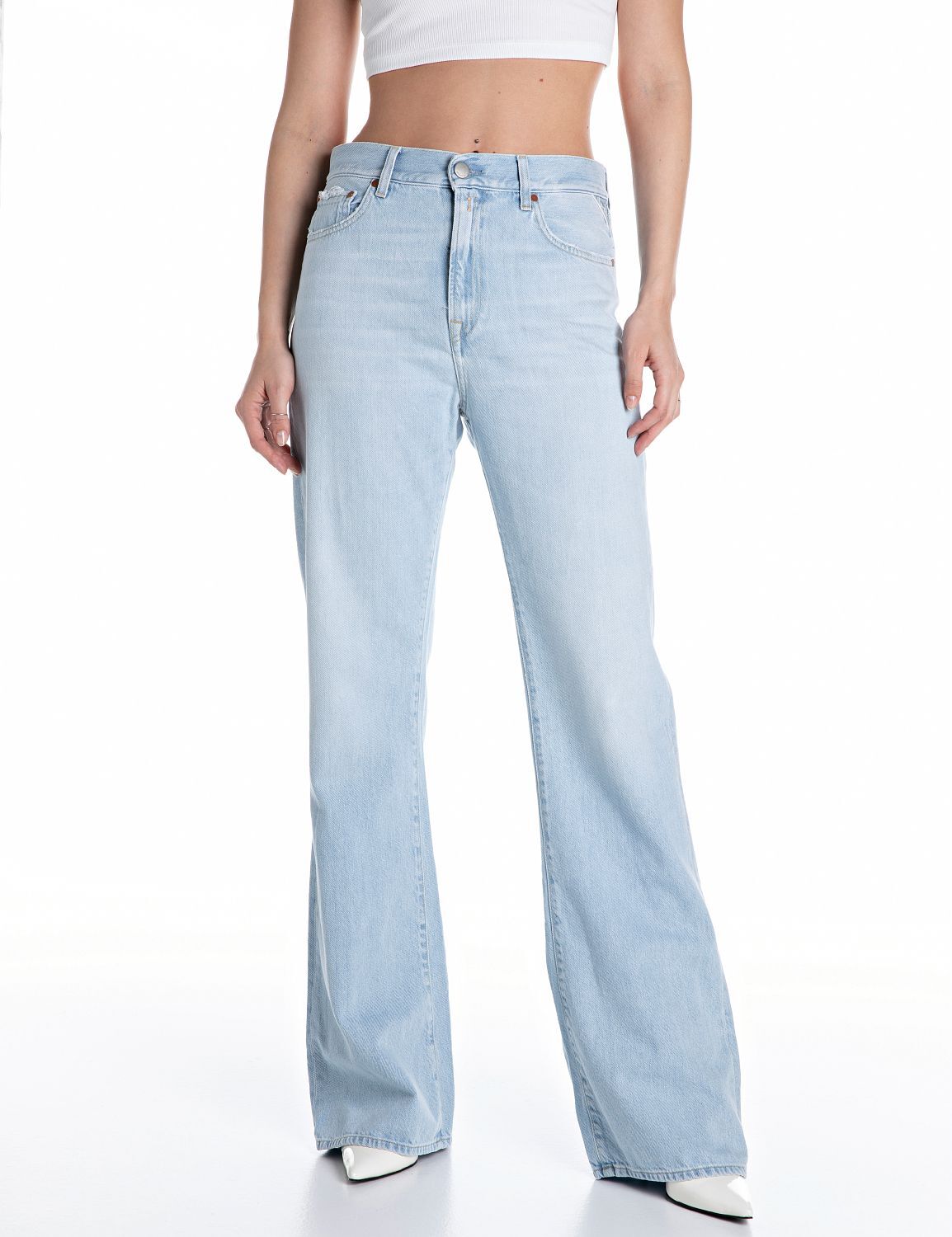 BECKA 復古淺藍色中腰微喇叭丹寧牛仔褲