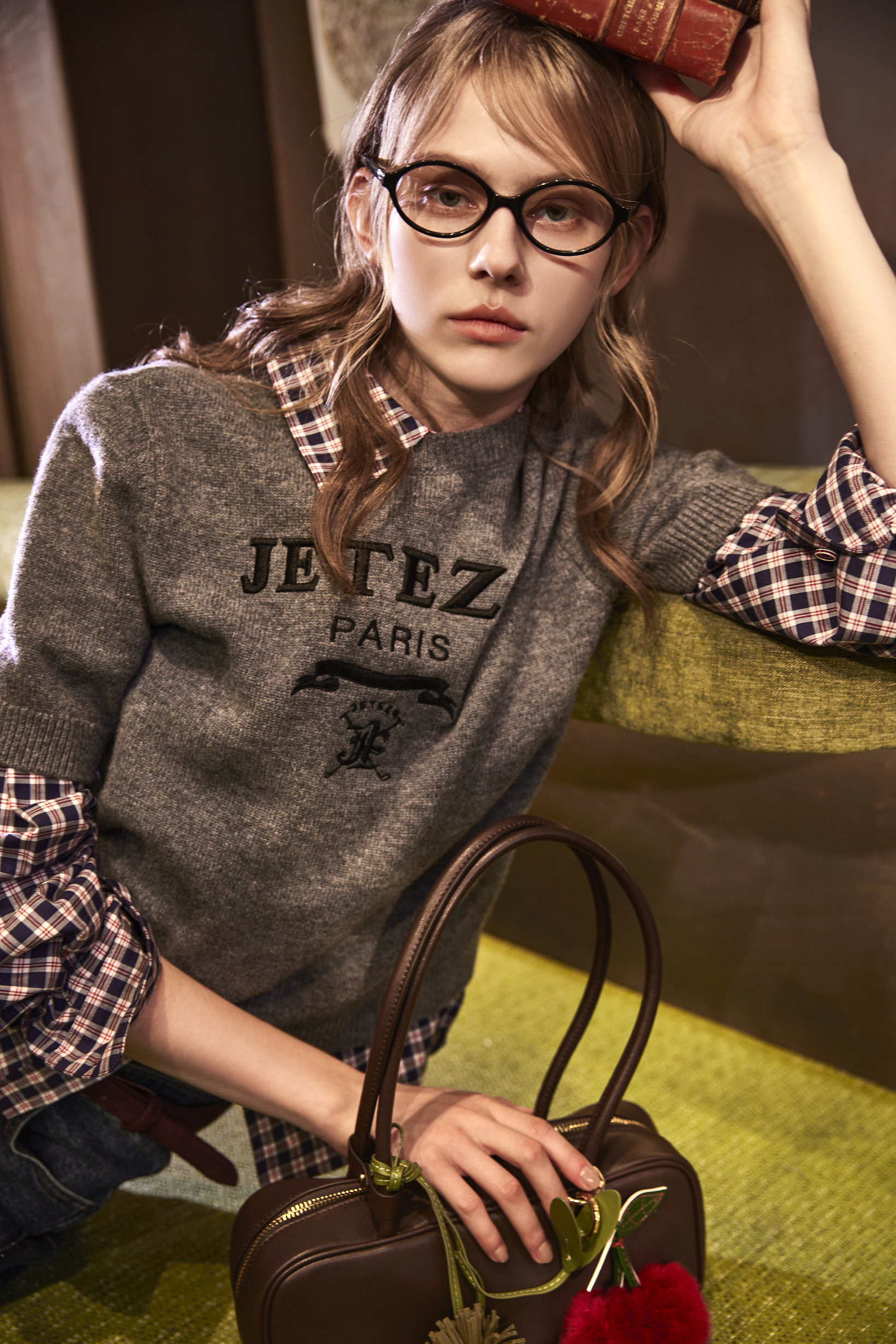 BE15035A1 都會學院格紋JE刺繡襯衫