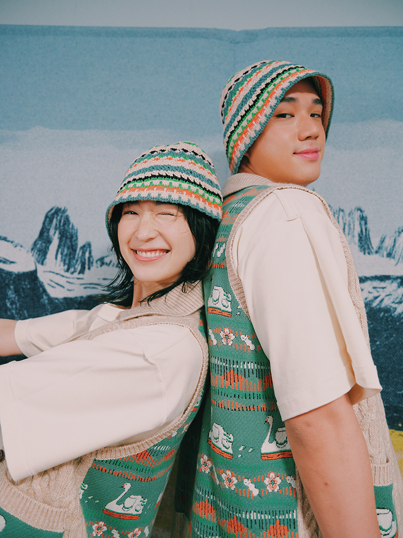 Dango and Swan Boats Bucket Hat with Straps