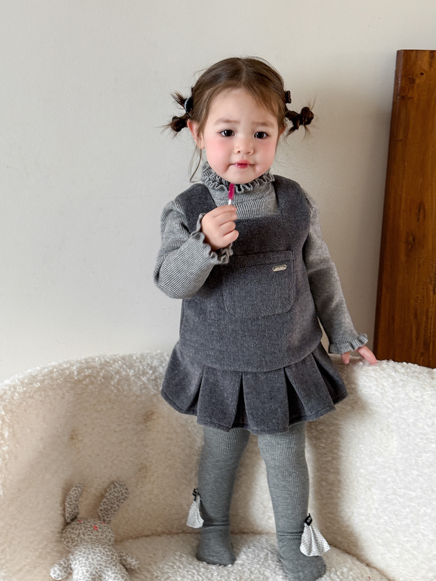 灰色捲邊木耳上衣/學院灰色百褶洋裝(加厚）