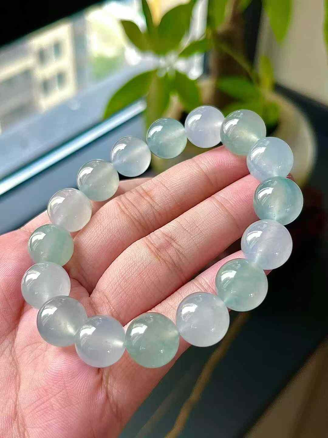 107355 翡翠手串 (12.3mm直徑)