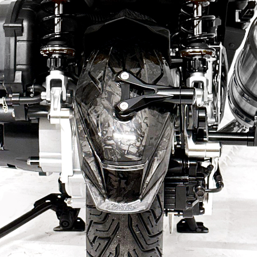 【DOGHOUSE 惡搞】手工廠 亮面鍛造碳纖維花紋 暴力鴨通用型後土除蓋