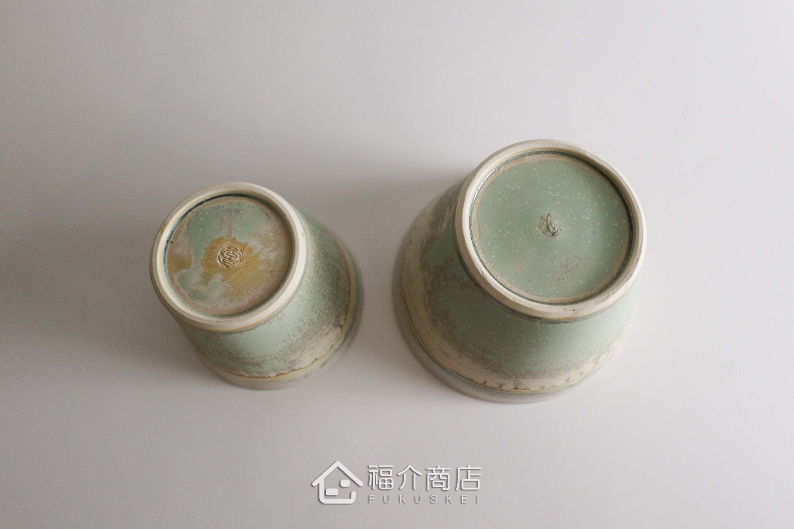 全手工拉胚以兩種釉色交疊的富士山造型的日本陶碗