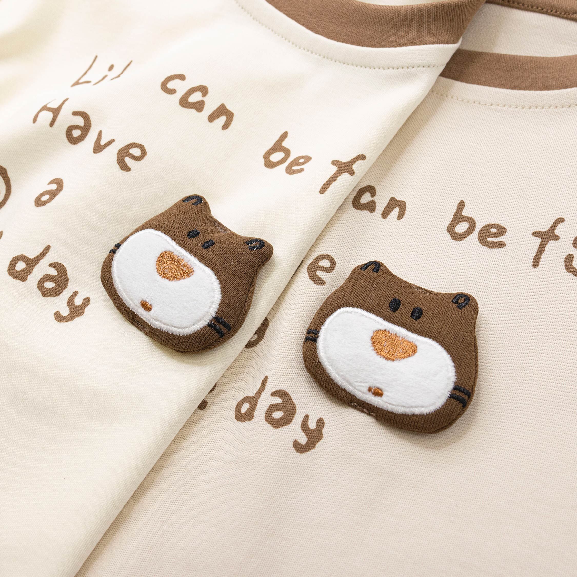 【H55504】呆呆熊立體裝飾字母上衣＊二色