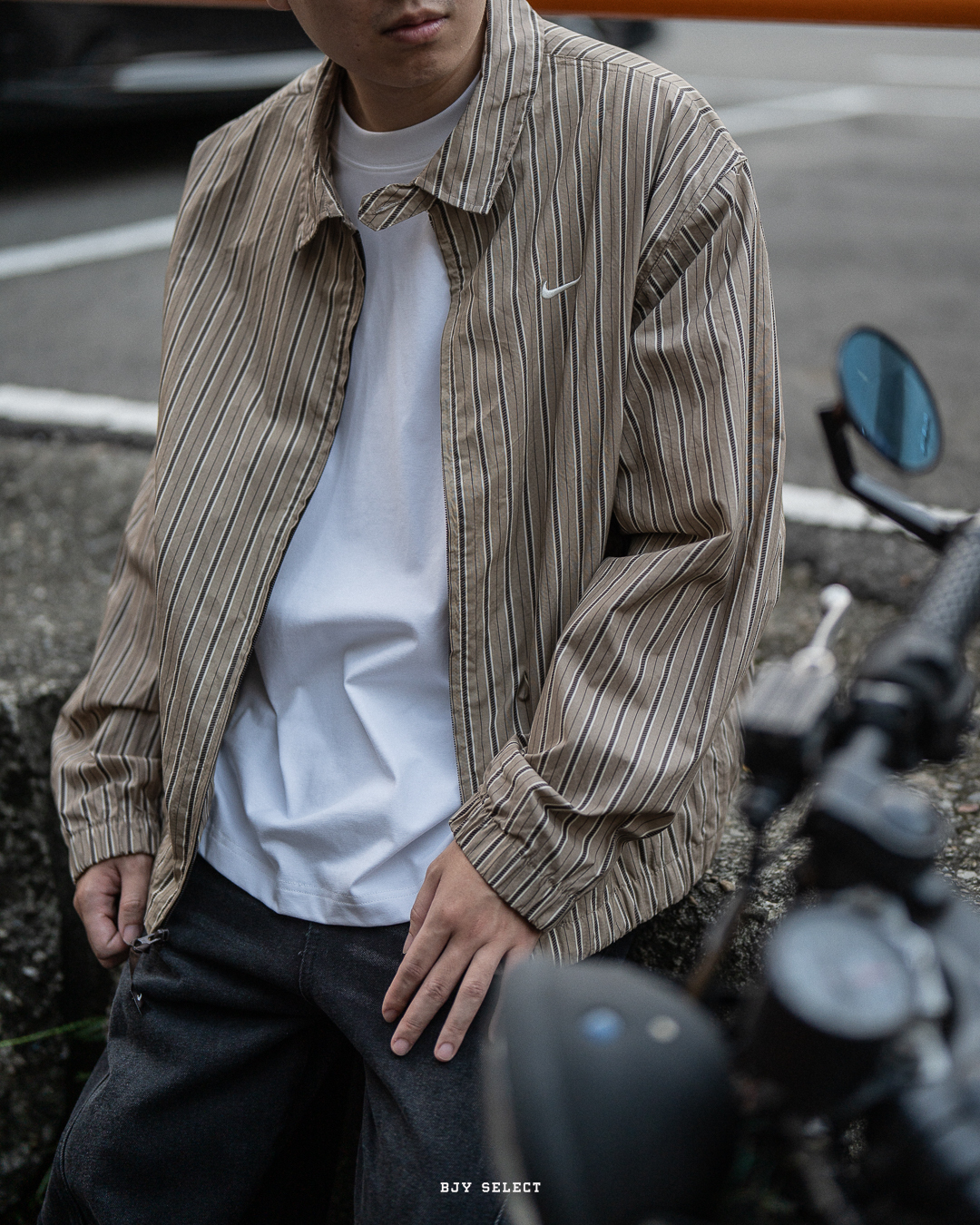 #現貨 NIKE SPORTSWEAR 刺繡LOGO 條紋休閒 拉鍊外套 IF0379-247 咖啡